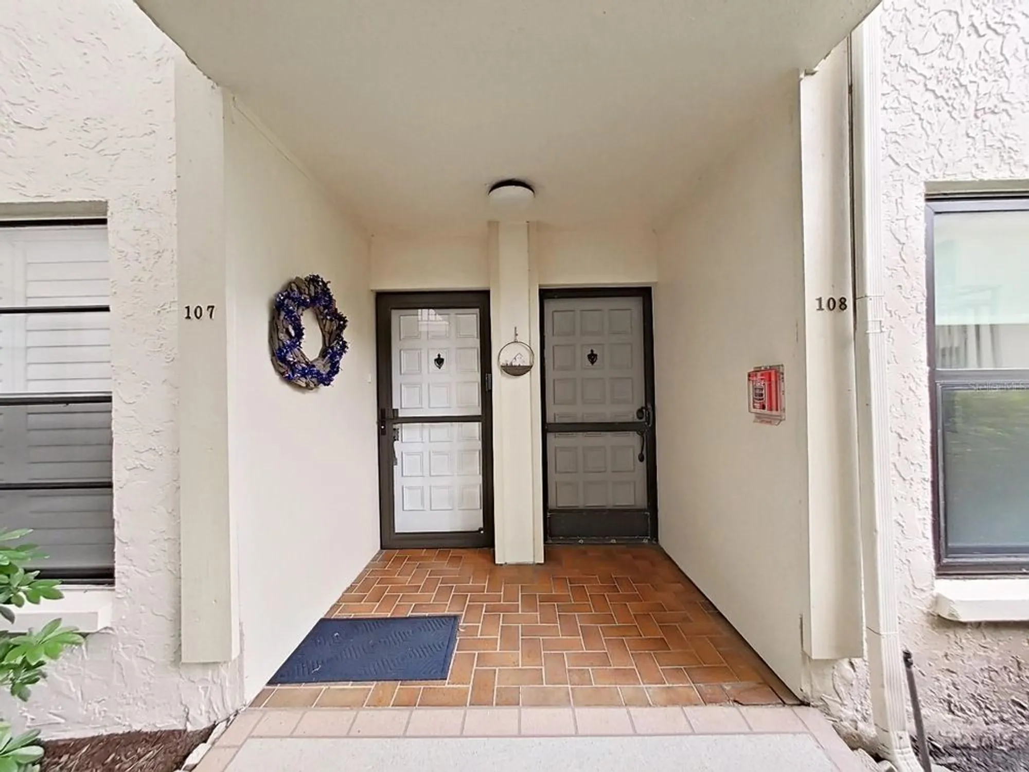 Property Slideshow image 24 of 32 | 6177 sun blvd apt 108, St Petersburg, FL, 33715