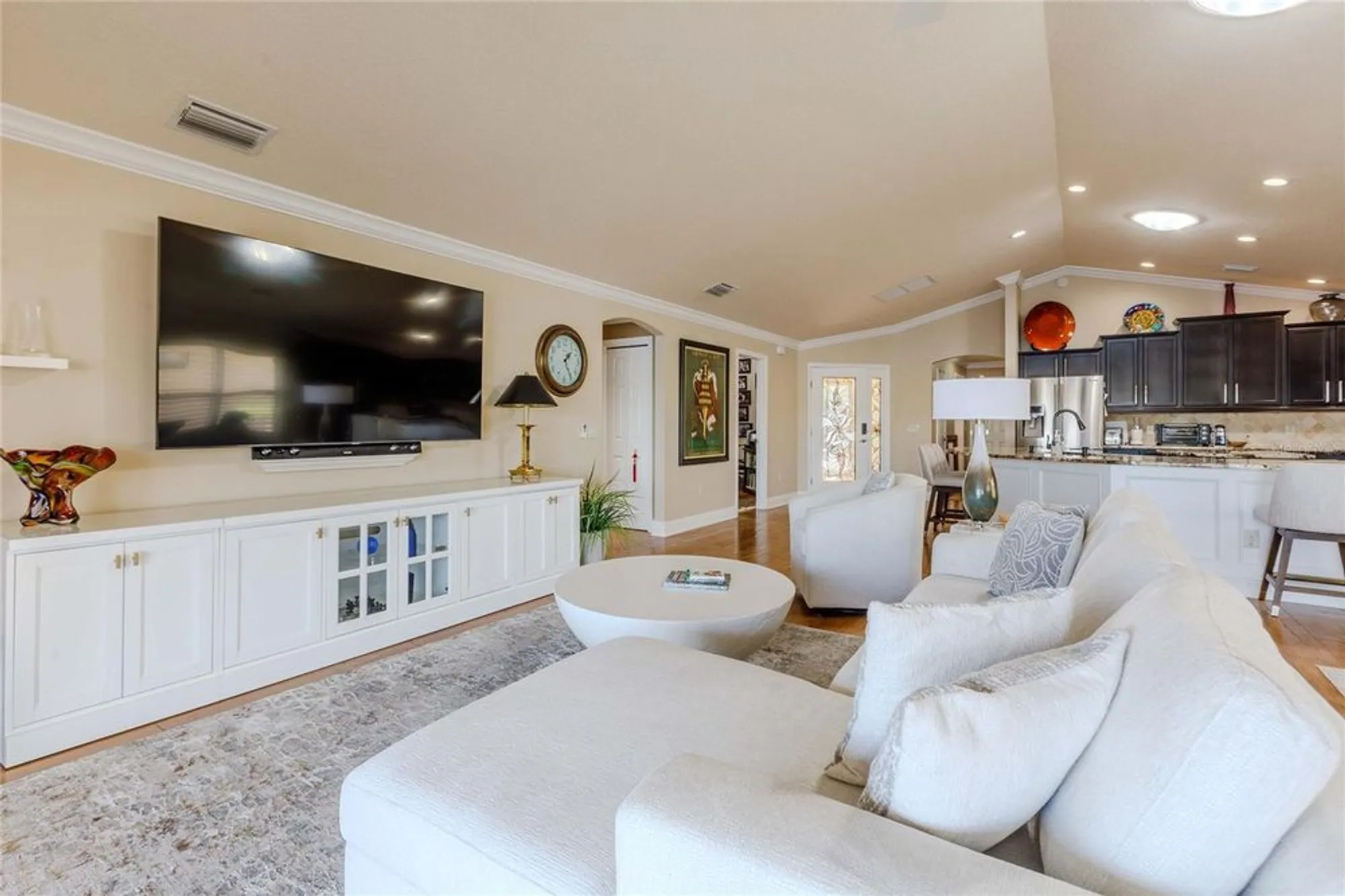 Property Slideshow image 19 of 86 | 1181 edgewater ln, The Villages, FL, 32162