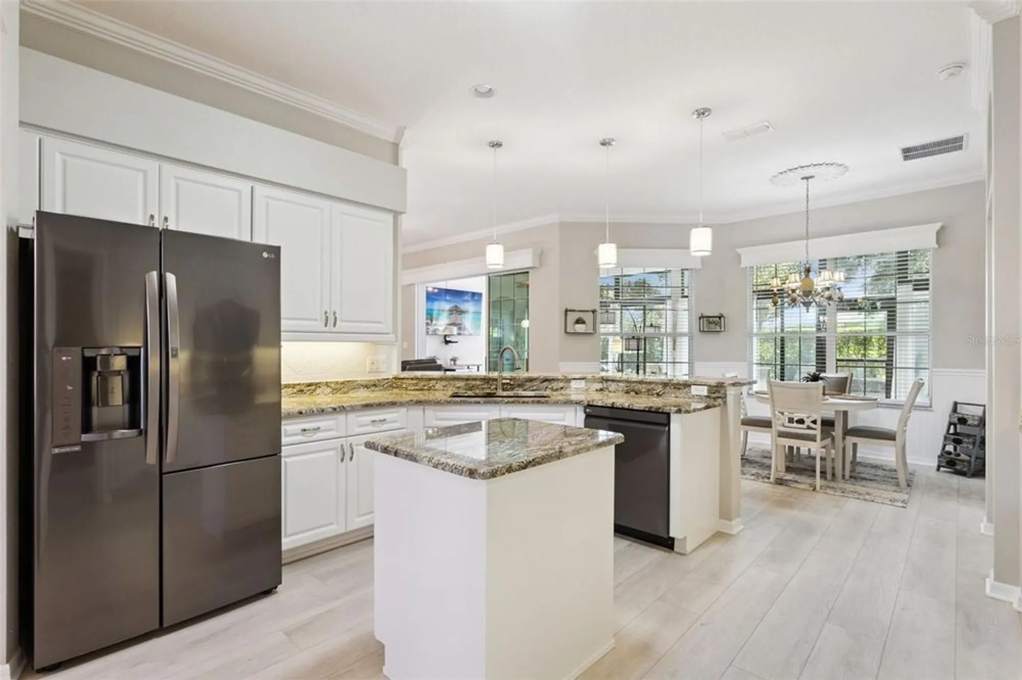 Property Slideshow image 2 of 37 | 25633 laurel valley rd, Leesburg, FL, 34748