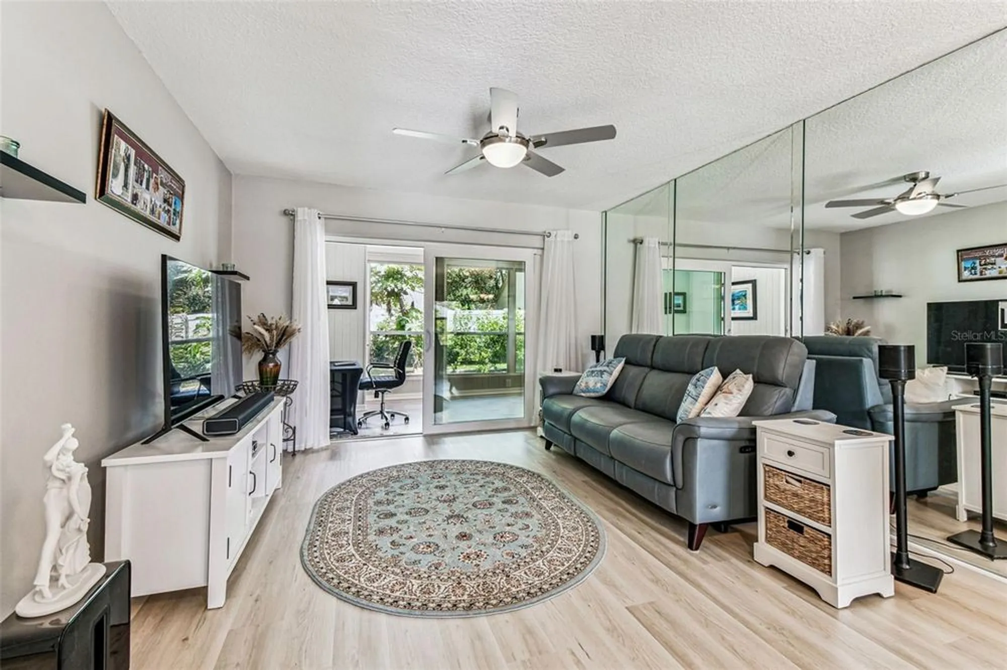 Property Slideshow image 9 of 99 | 2834 thistle ct, Palm Harbor, FL, 34684