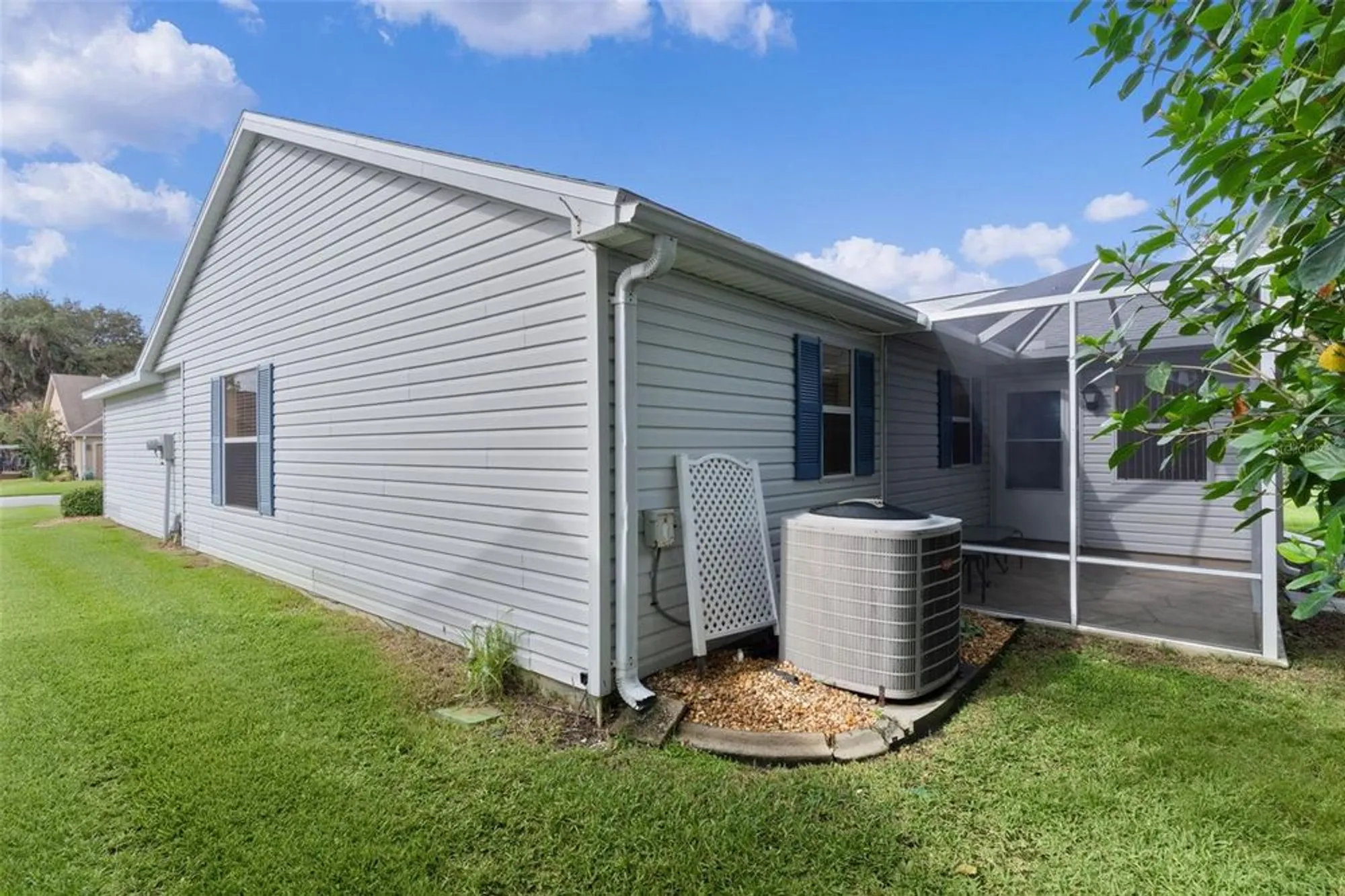 Property Slideshow image 37 of 55 | 1003 del mar dr, Lady Lake, FL, 32159