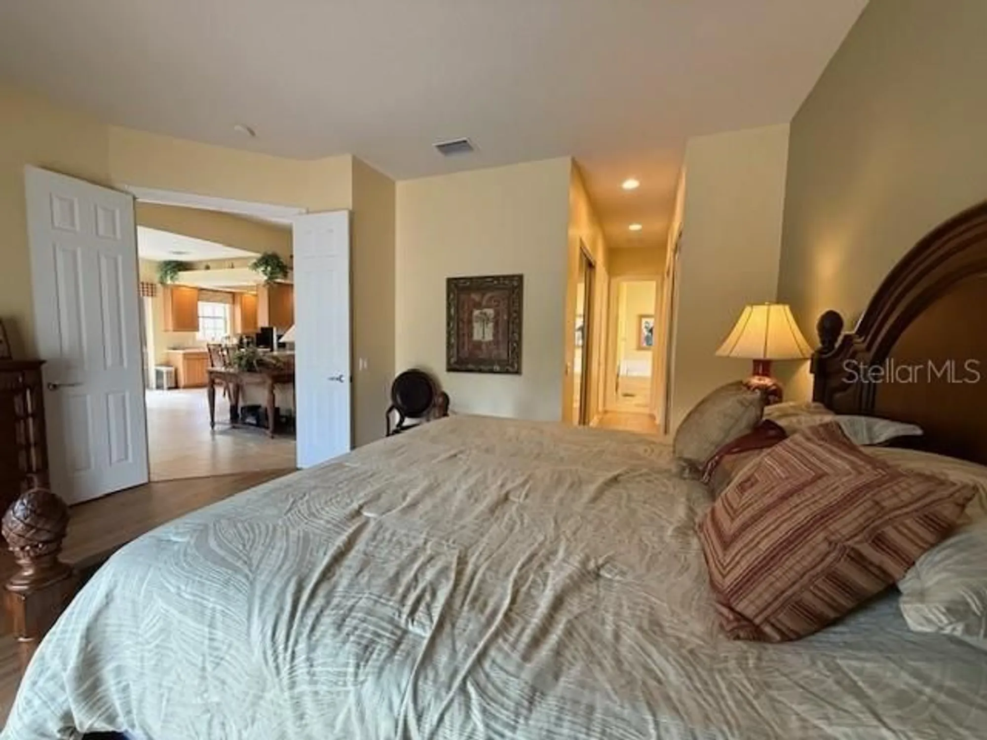 Property Slideshow image 17 of 56 | 5962 roseto pl, Sarasota, FL, 34238
