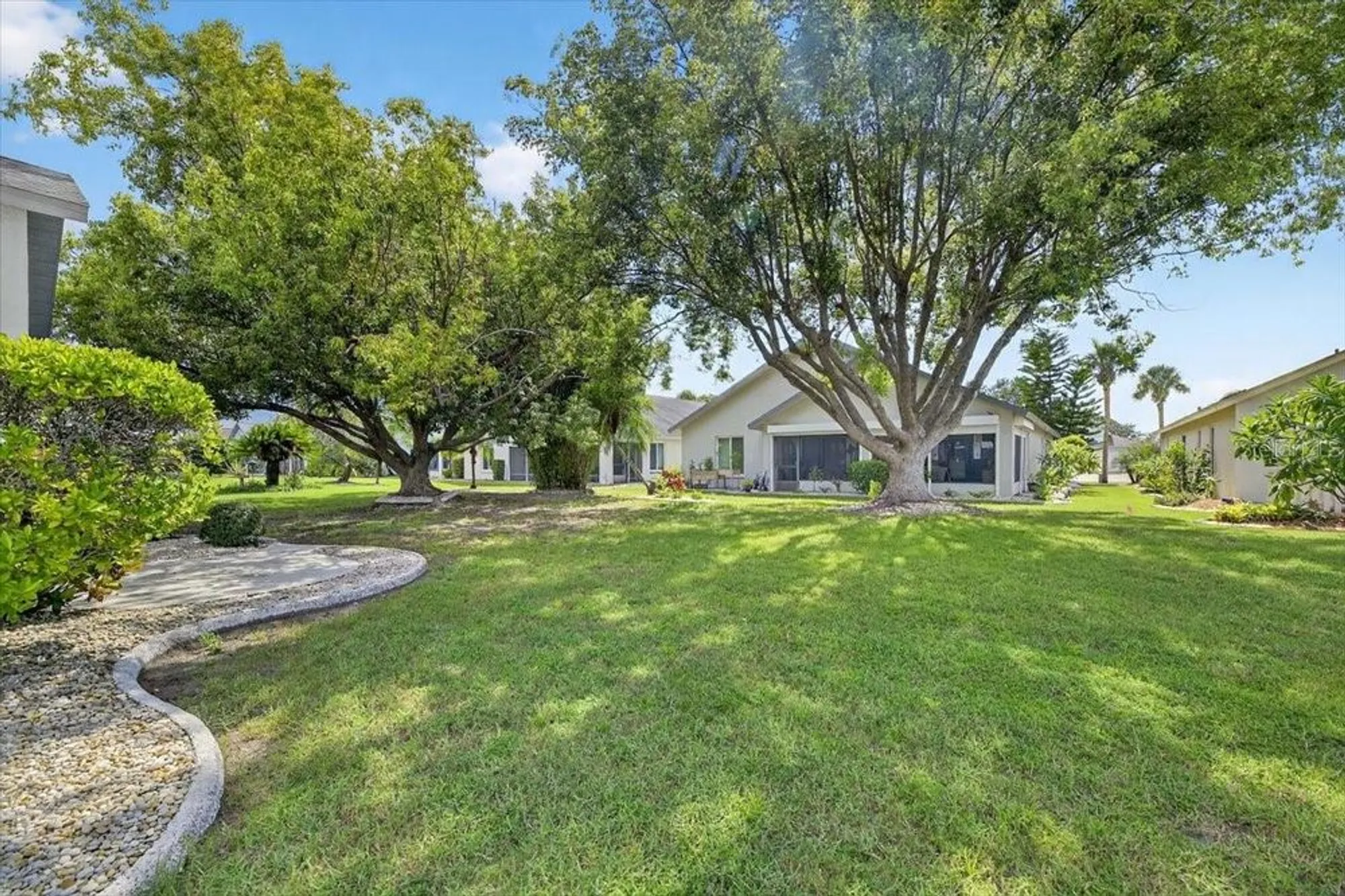 Property Slideshow image 36 of 54 | 1828 e del webb blvd, Sun City Center, FL, 33573