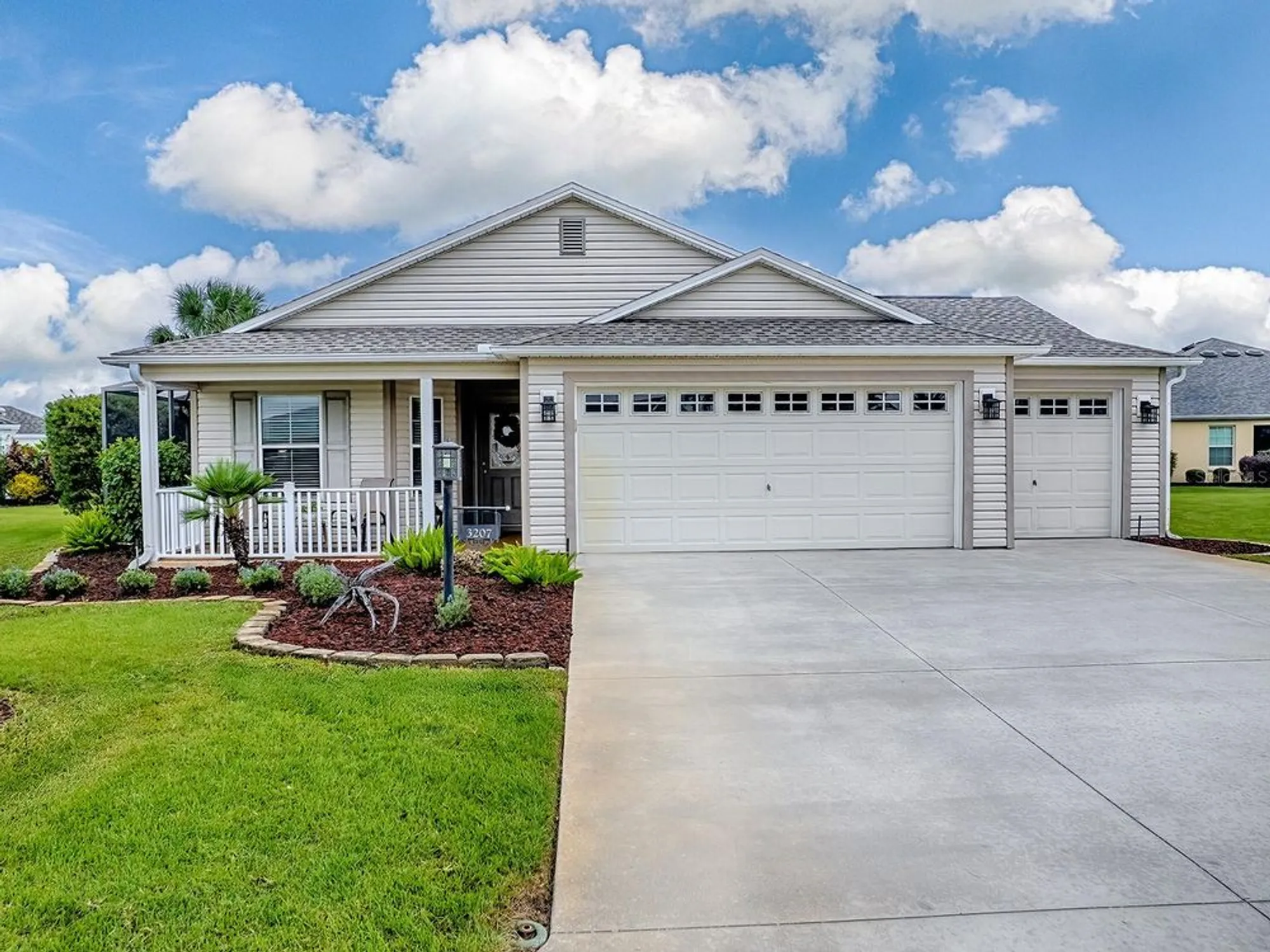 Property Slideshow image 45 of 53 | 3207 islawild way, The Villages, FL, 32163