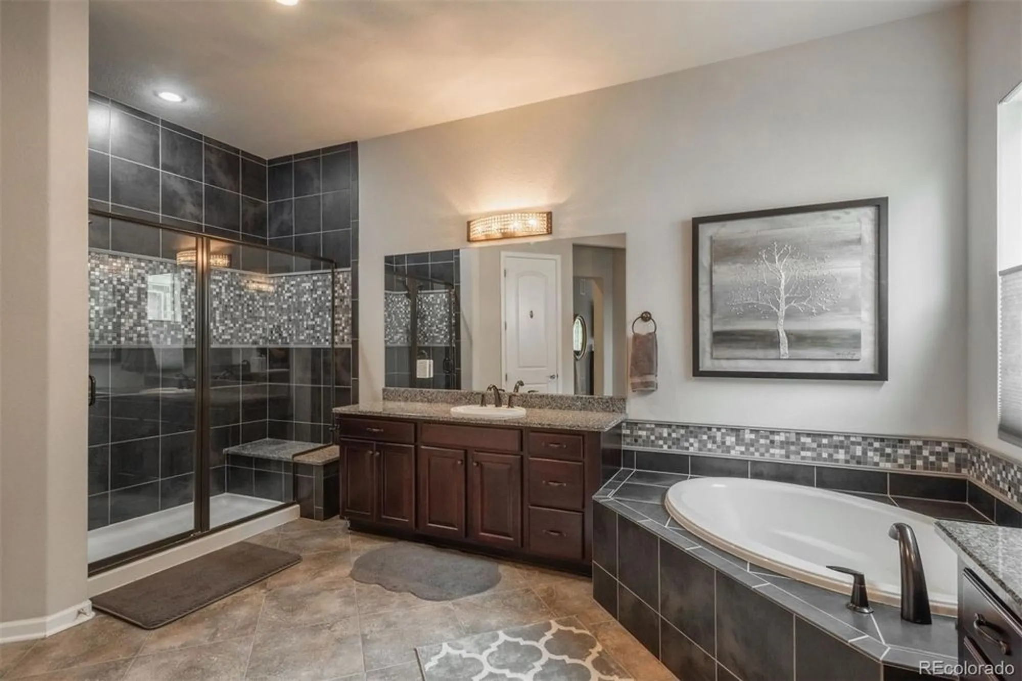 Property Slideshow image 18 of 33 | 23130 e del norte cir, Aurora, CO, 80016