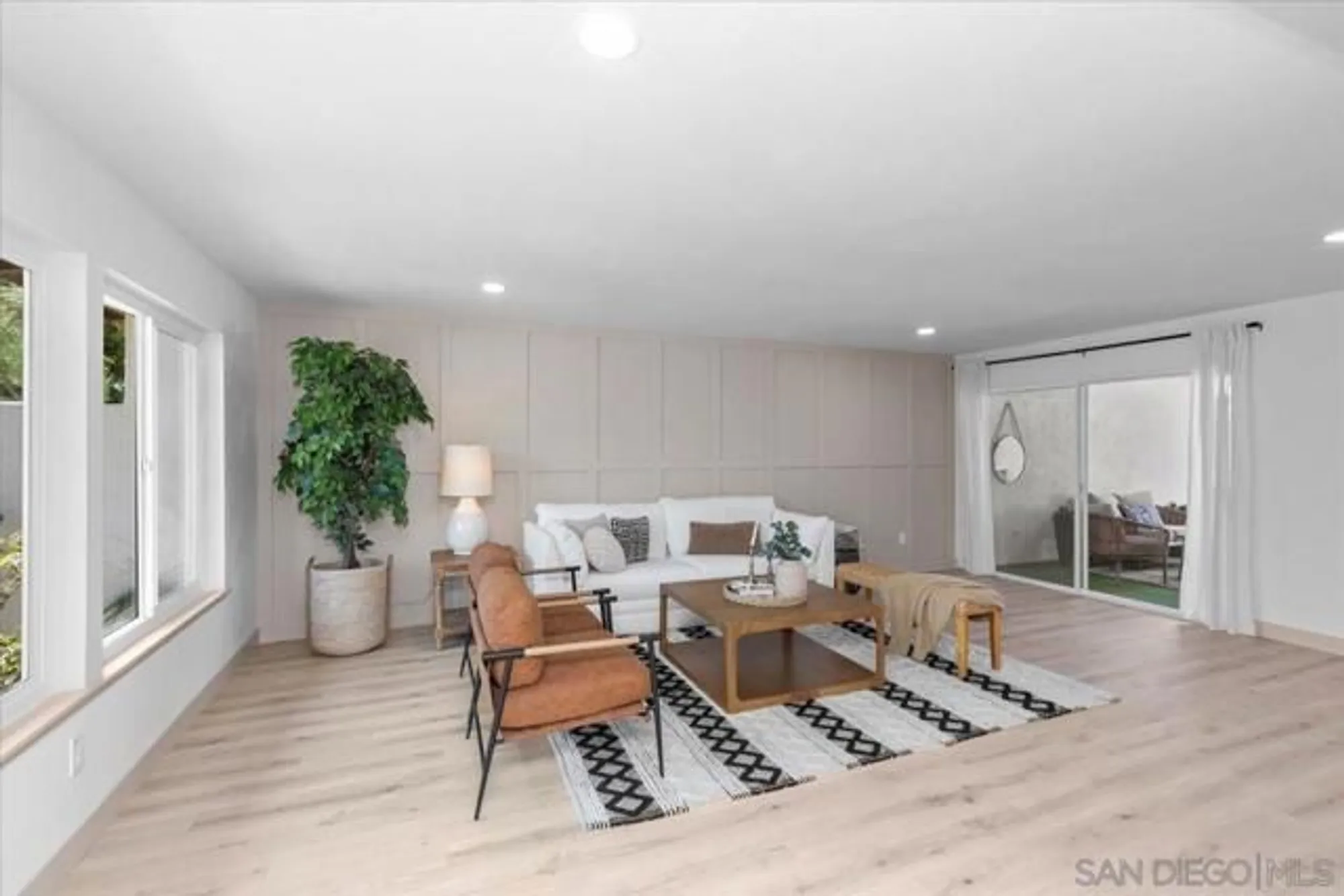 Property Slideshow image 6 of 51 | 16566 caminito vecinos 31, San Diego, CA, 92128