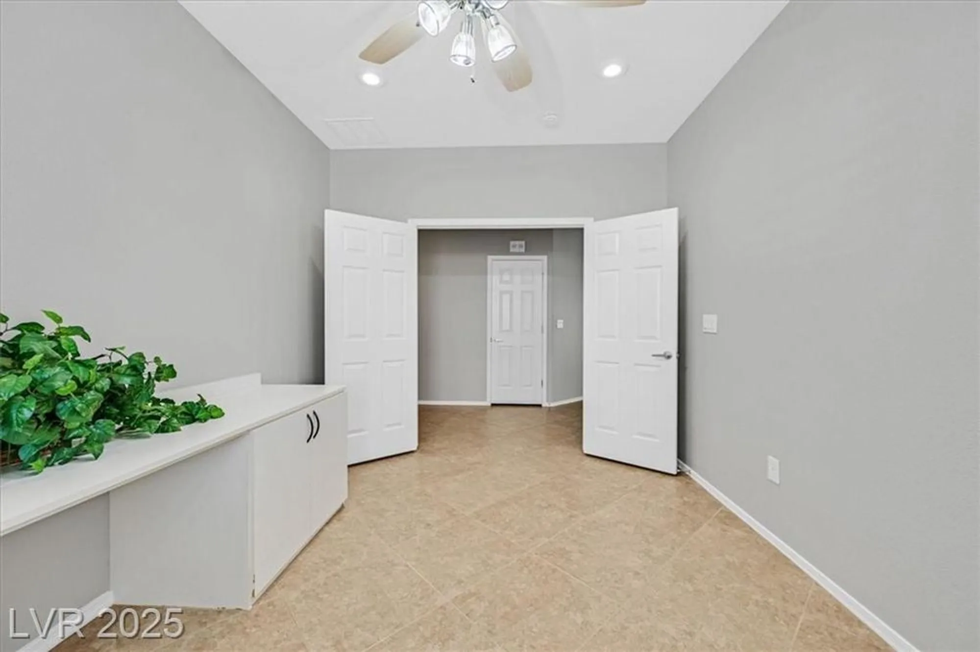 Property Slideshow image 15 of 38 | 2167 gunnison pl, Henderson, NV, 89044