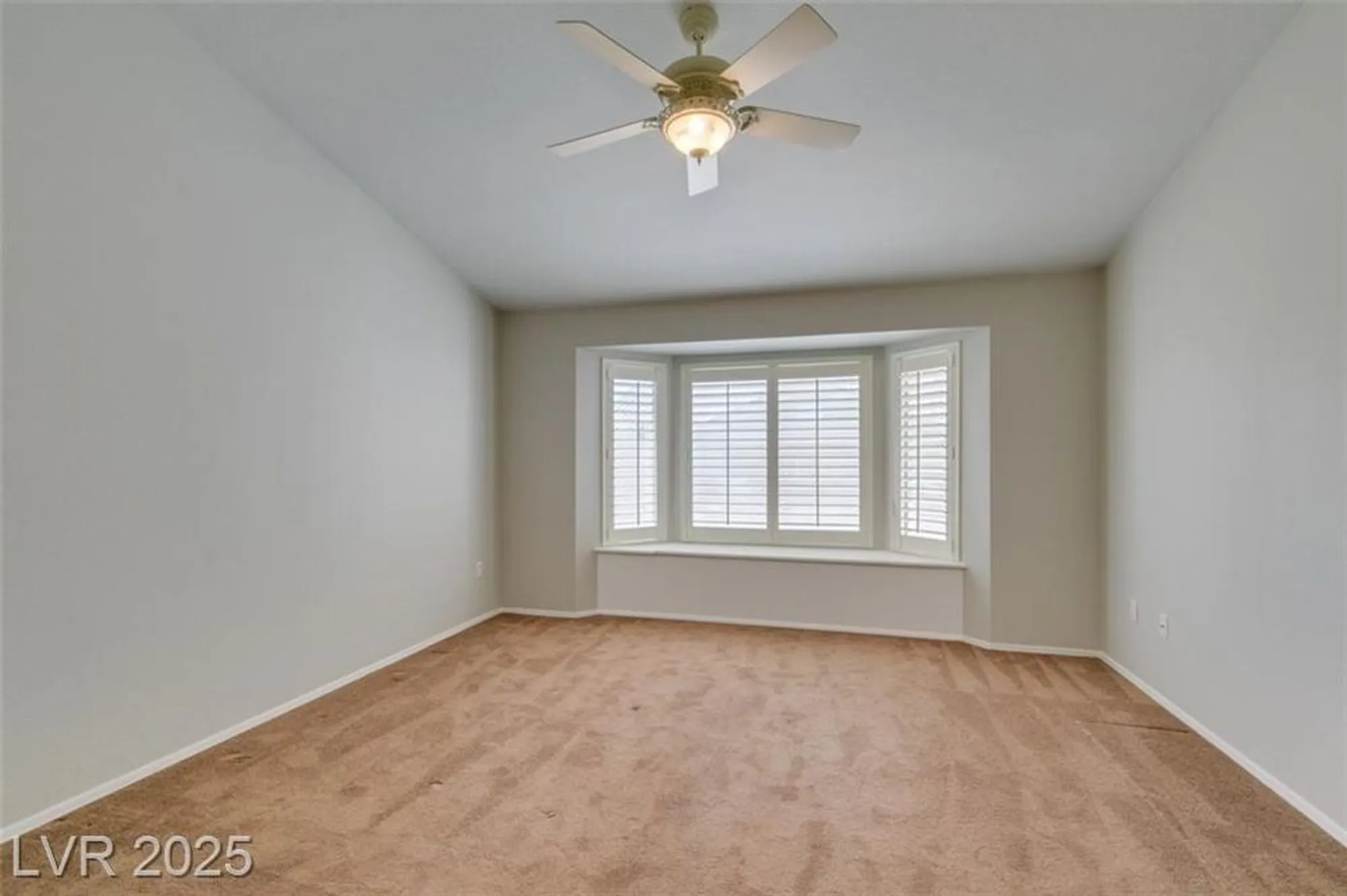 Property Slideshow image 23 of 31 | 10009 netherton dr, Las Vegas, NV, 89134