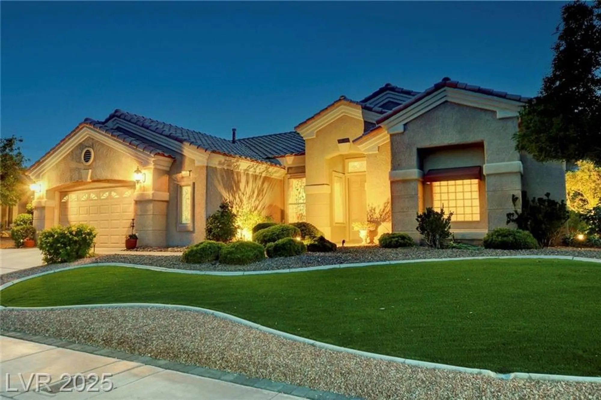 Property Slideshow image 1 of 29 | 3001 swan hill dr, Las Vegas, NV, 89134