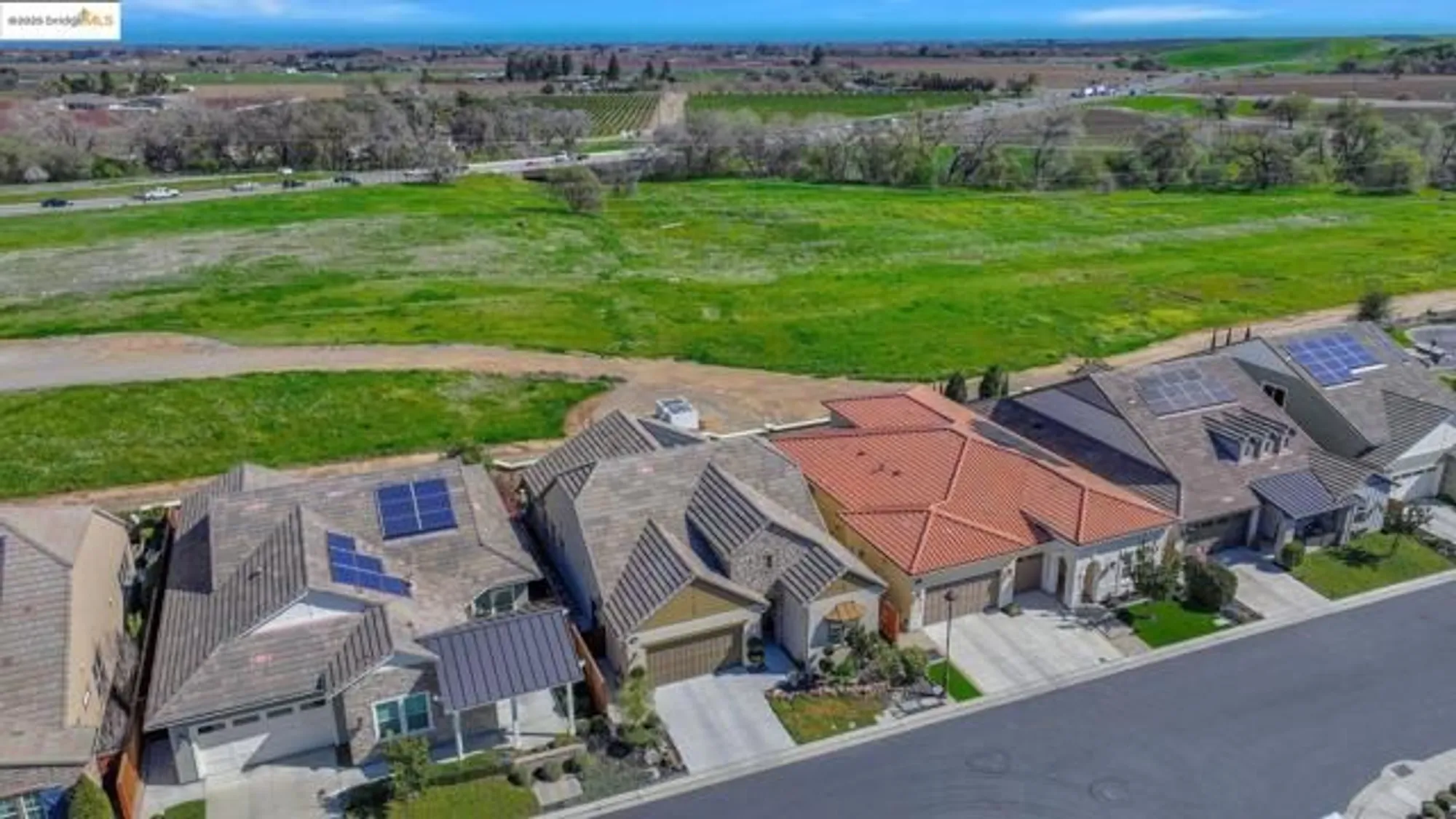 Property Slideshow image 33 of 57 | 1577 chianti ln, Brentwood, CA, 94513