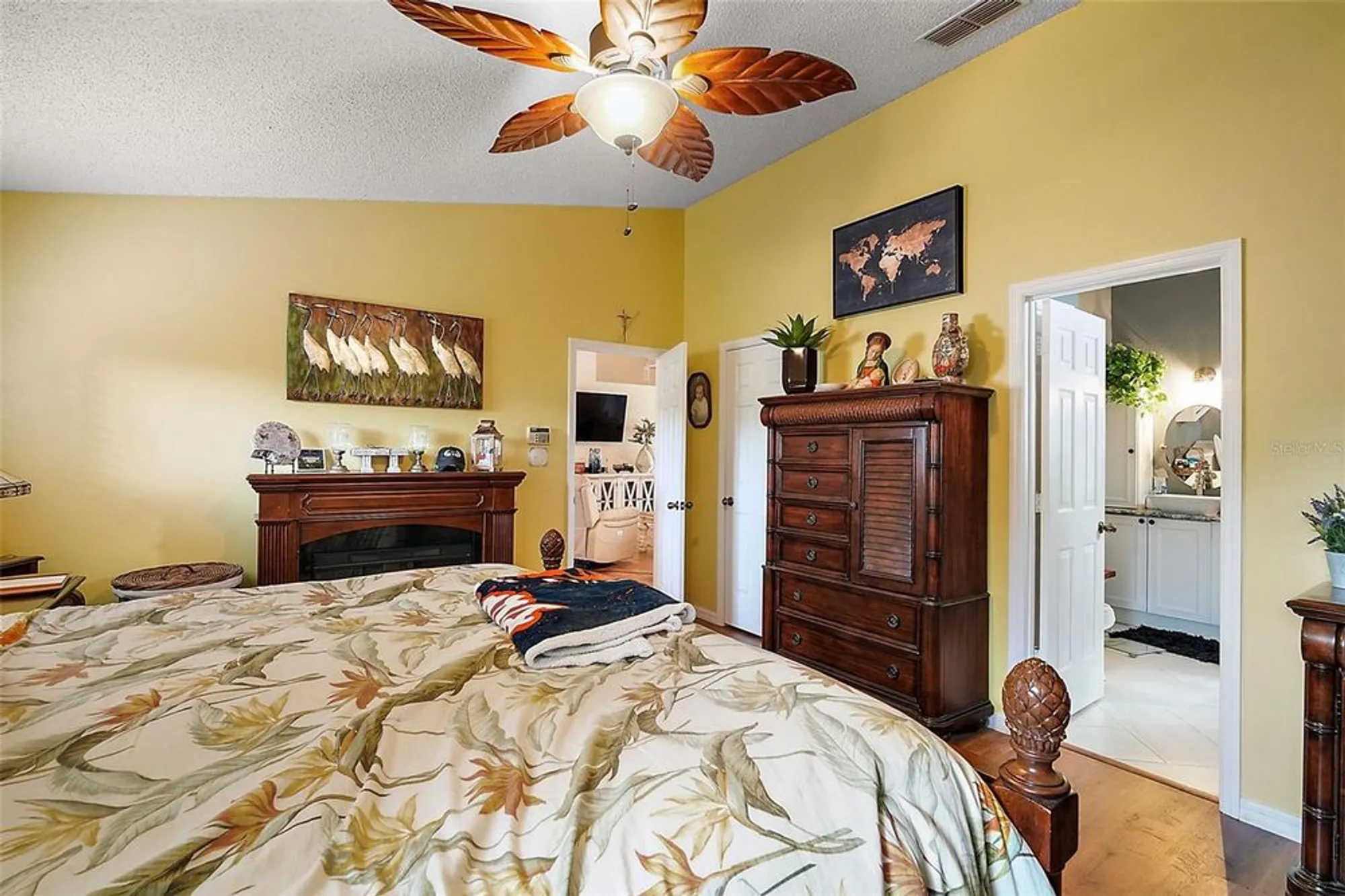 Property Slideshow image 18 of 29 | 25102 meriweather rd, Leesburg, FL, 34748