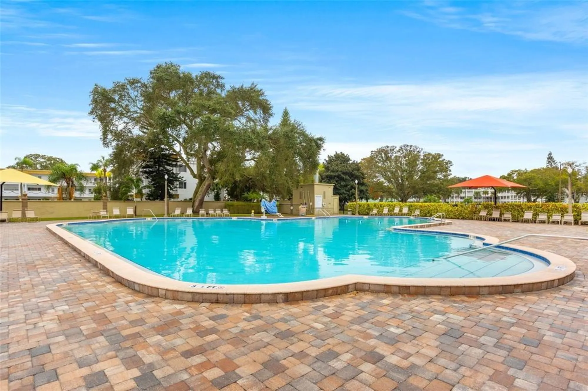 Property Slideshow image 30 of 32 | 2041 australia way 35, Clearwater, FL, 33763