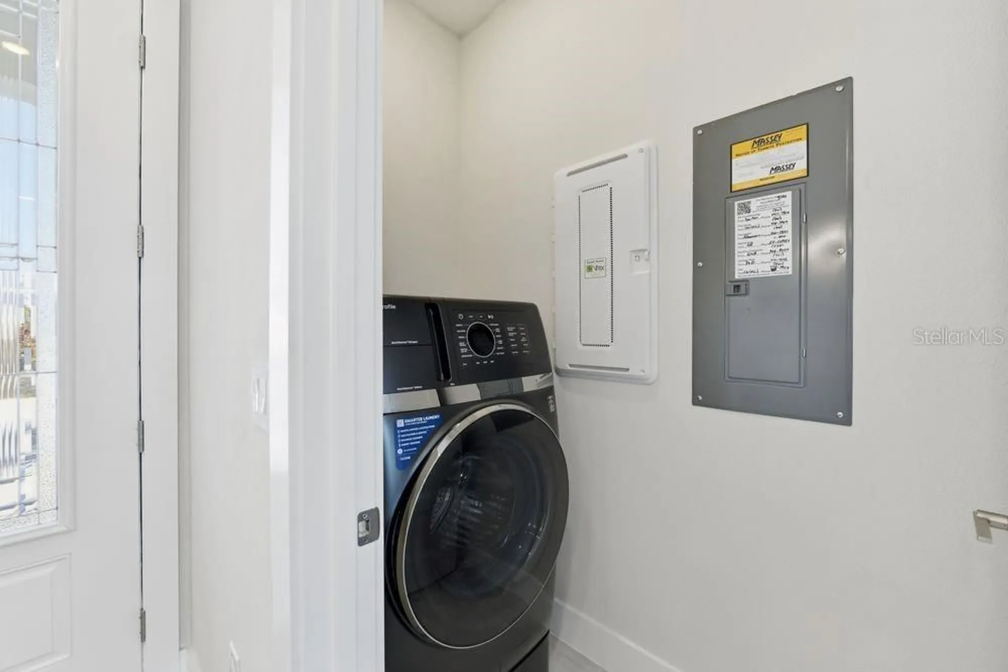 Property Slideshow image 12 of 38 | 4062 santa caterina blvd # 101, Bradenton, FL, 34211