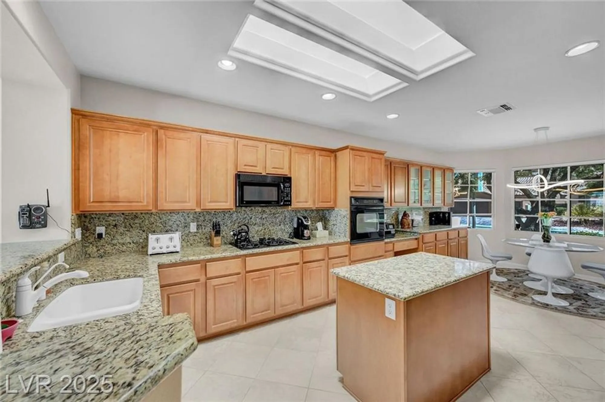 Property Slideshow image 19 of 60 | 2343 hardin ridge dr, Henderson, NV, 89052