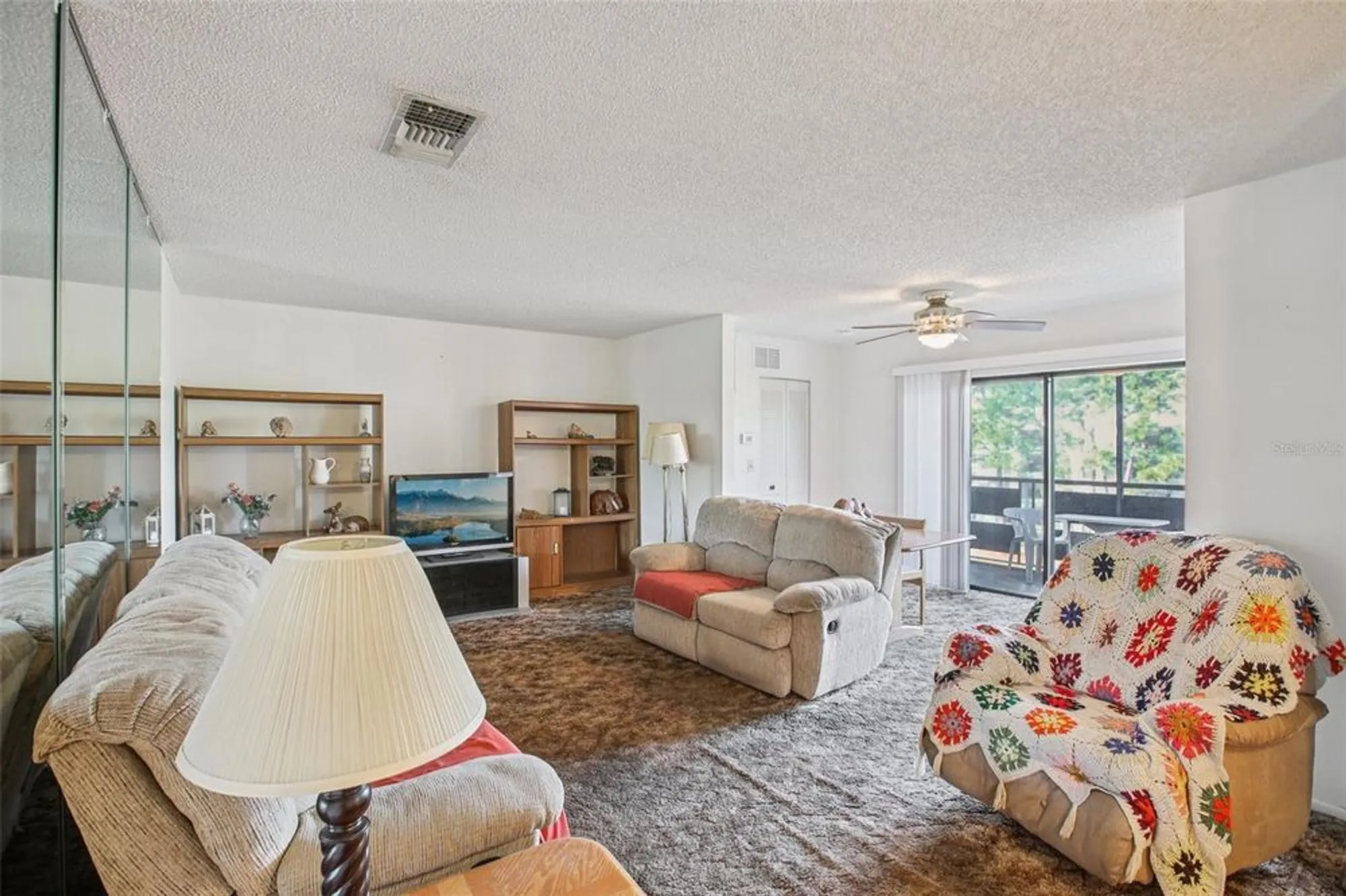 Property Slideshow image 5 of 26 | 5980 80th st n unit 405, St Petersburg, FL, 33709