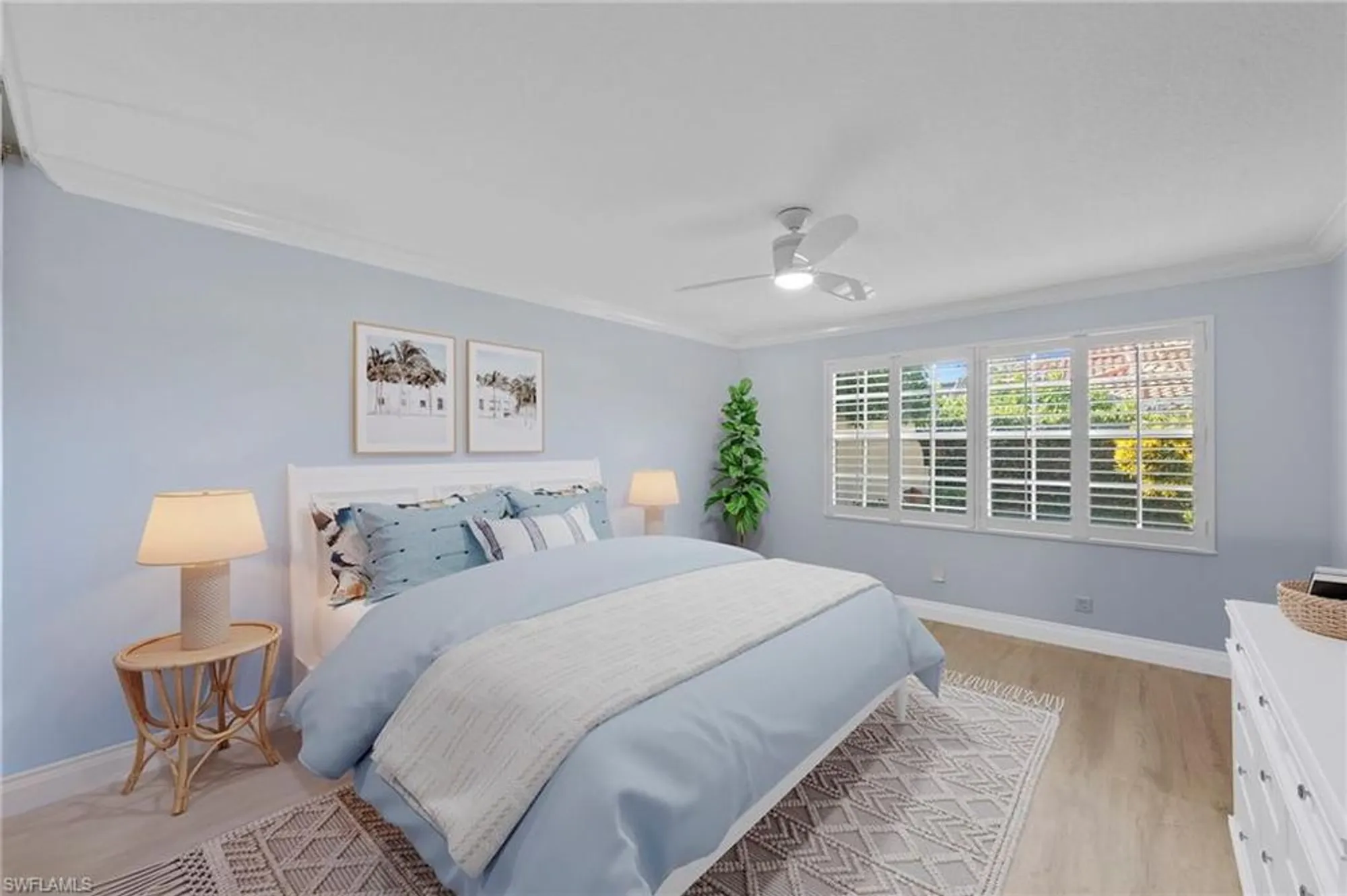 Property Slideshow image 10 of 42 | 5785 drummond way, Naples, FL, 34119