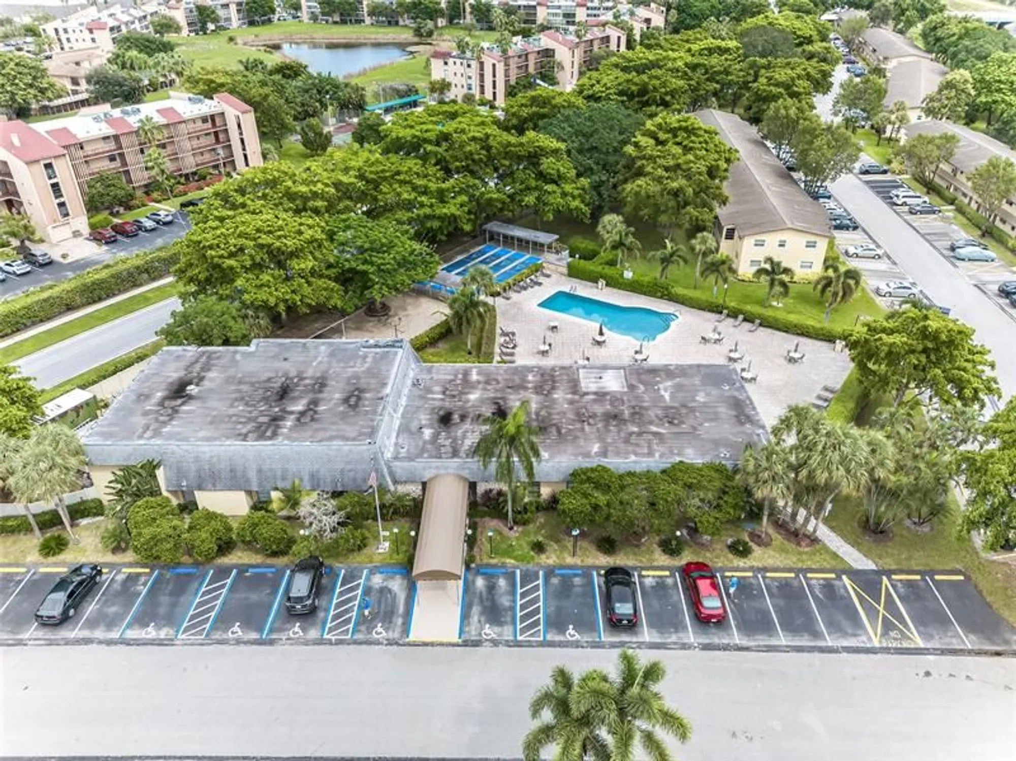 Property Slideshow image 4 of 44 | 7610 nw 1st st 201, Margate, FL, 33063