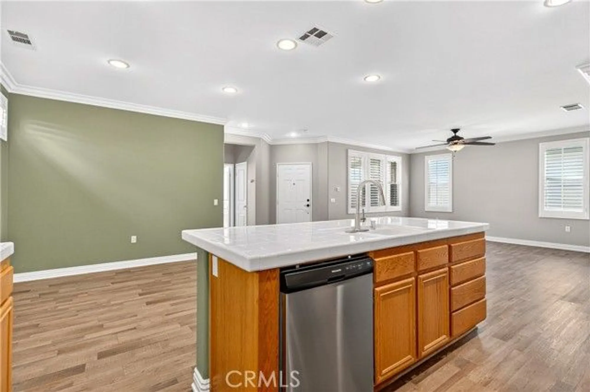 Property Slideshow image 23 of 61 | 215 firestone ln, Hemet, CA, 92545