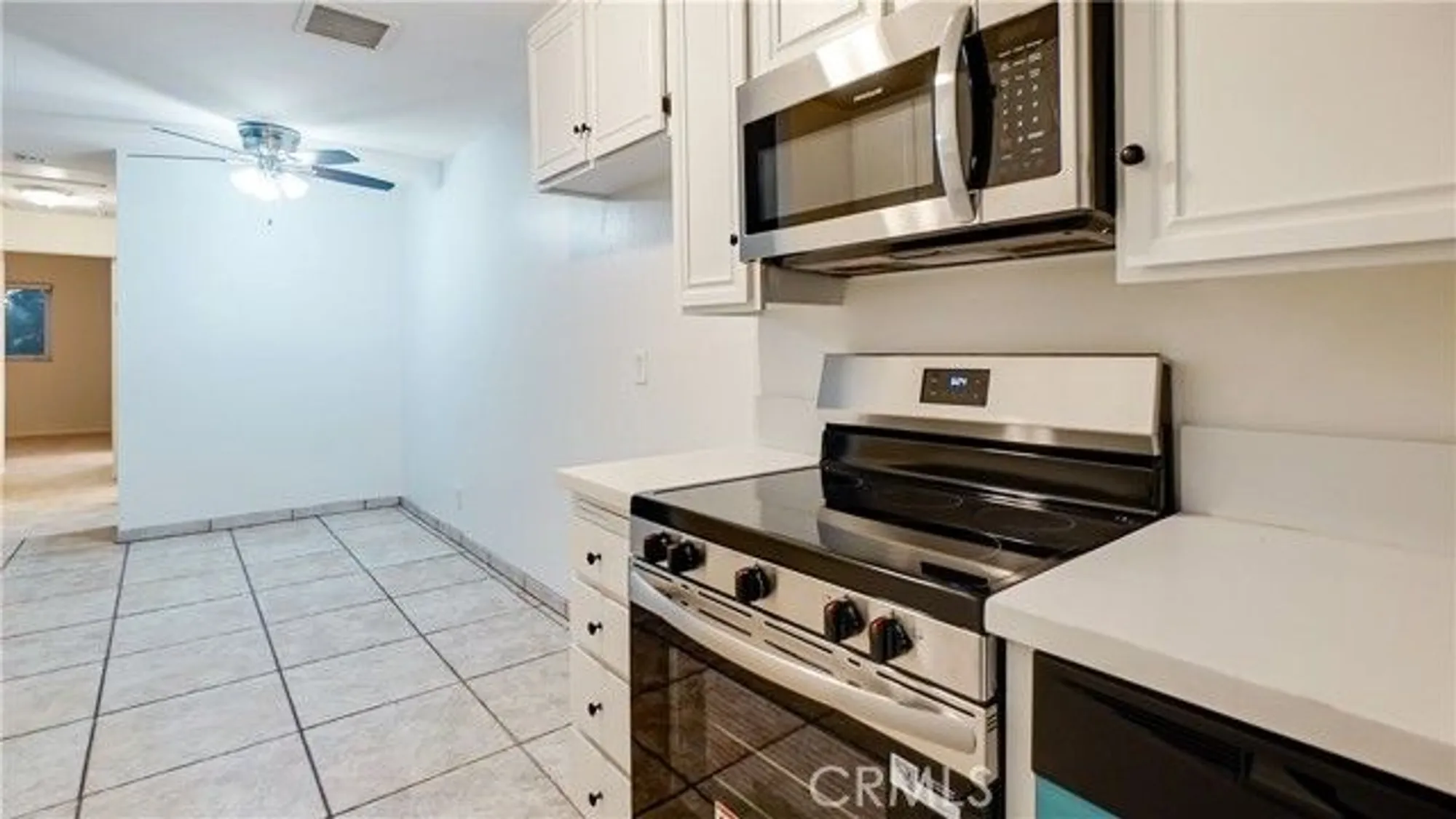 Property Slideshow image 21 of 35 | 28531 via princesa d, Murrieta, CA, 92563