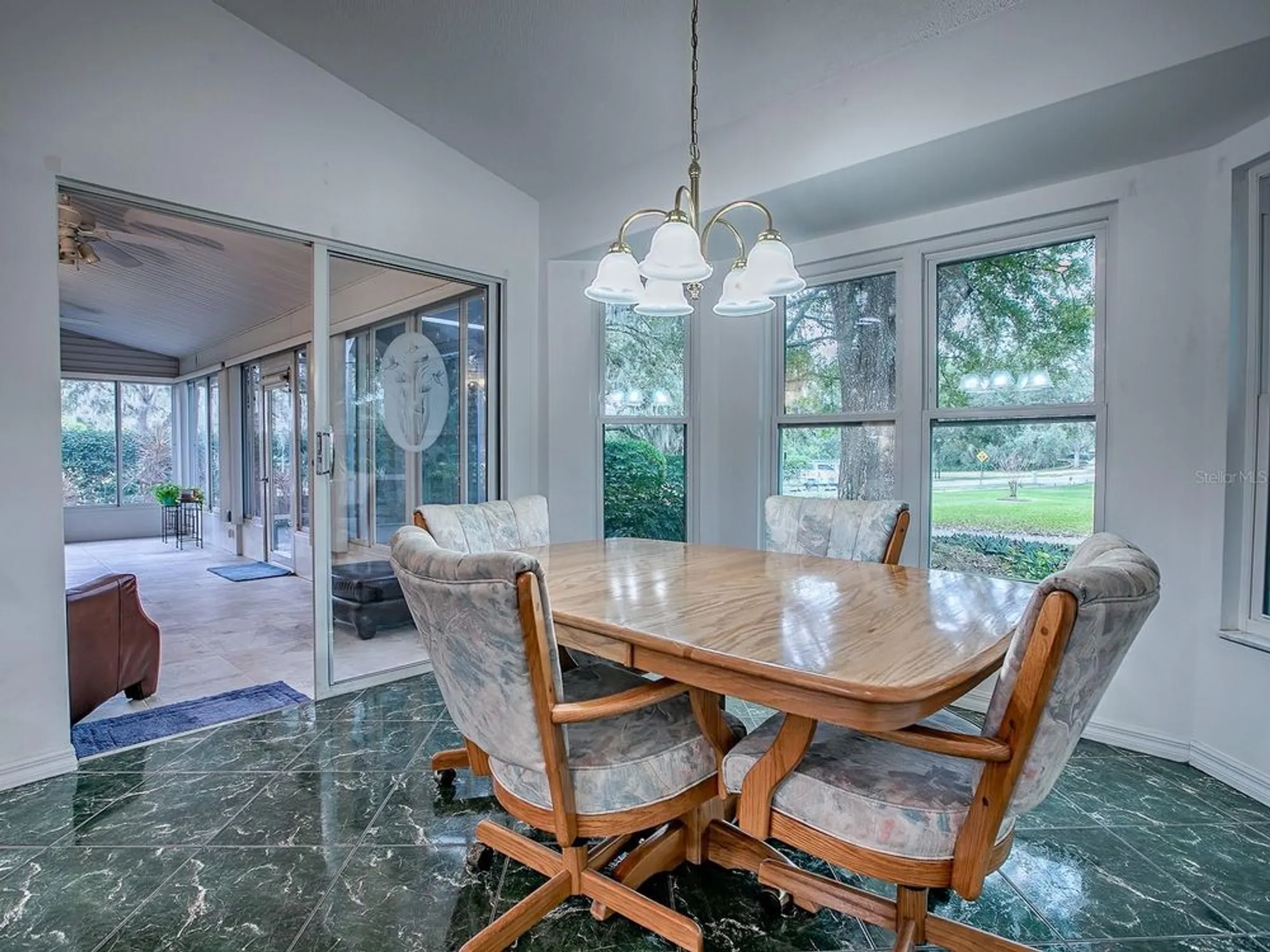 Property Slideshow image 17 of 67 | 25348 crestwater dr, Leesburg, FL, 34748