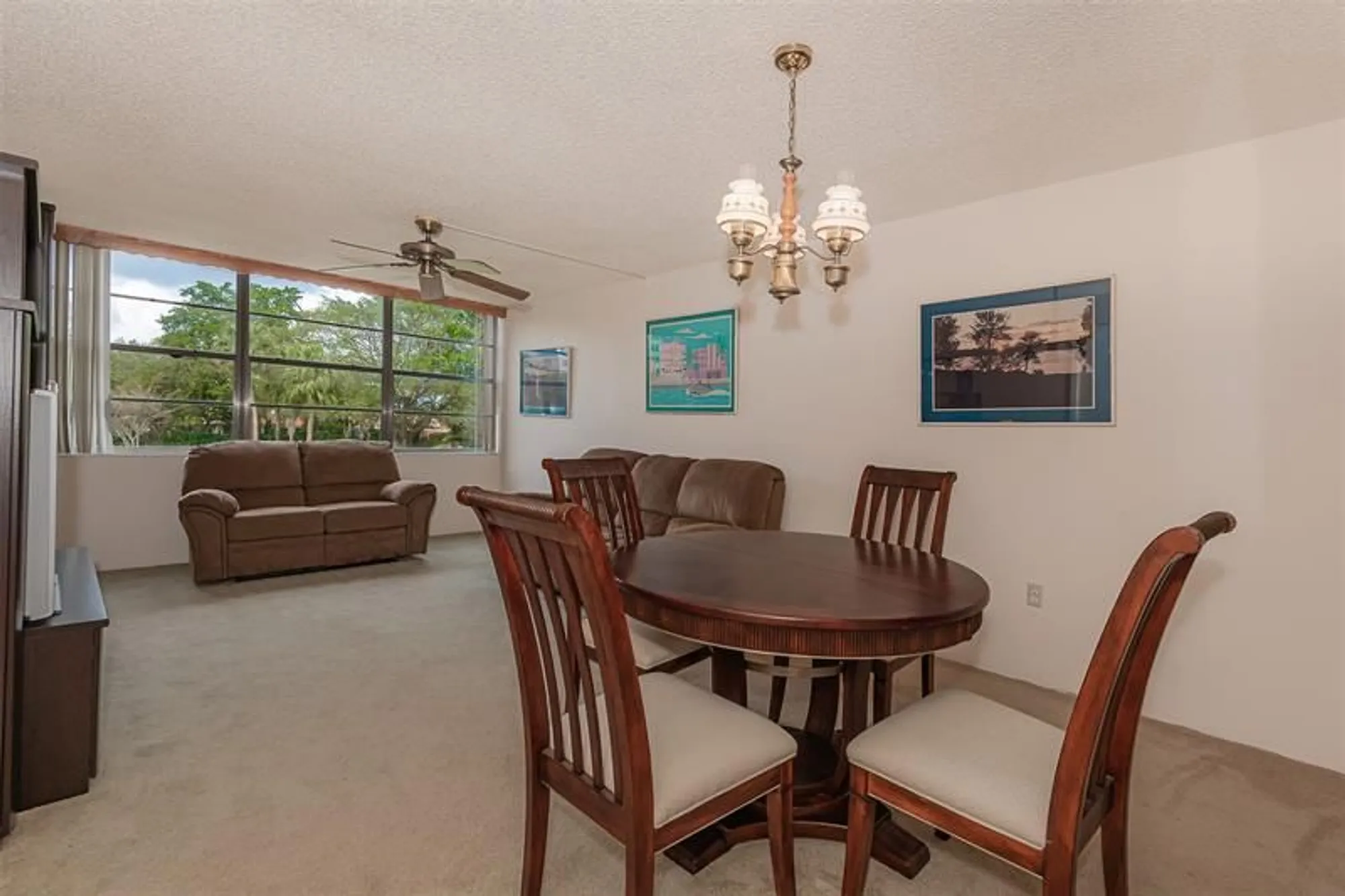 Property Slideshow image 6 of 30 | 1000 saint charles pl 220, Pembroke Pines, FL, 33026