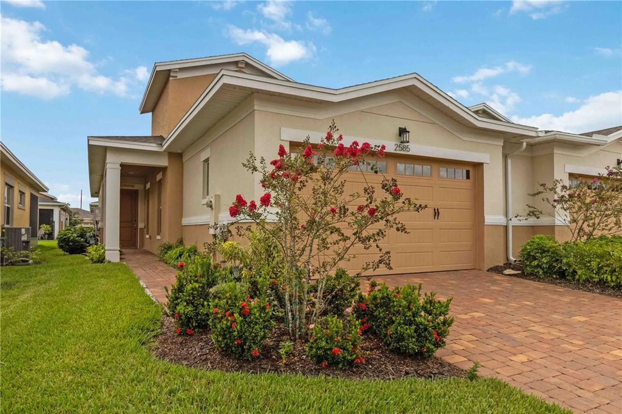 Property Slideshow image 1 of 38 | 2585 yellow brick rd, Saint Cloud, FL, 34772