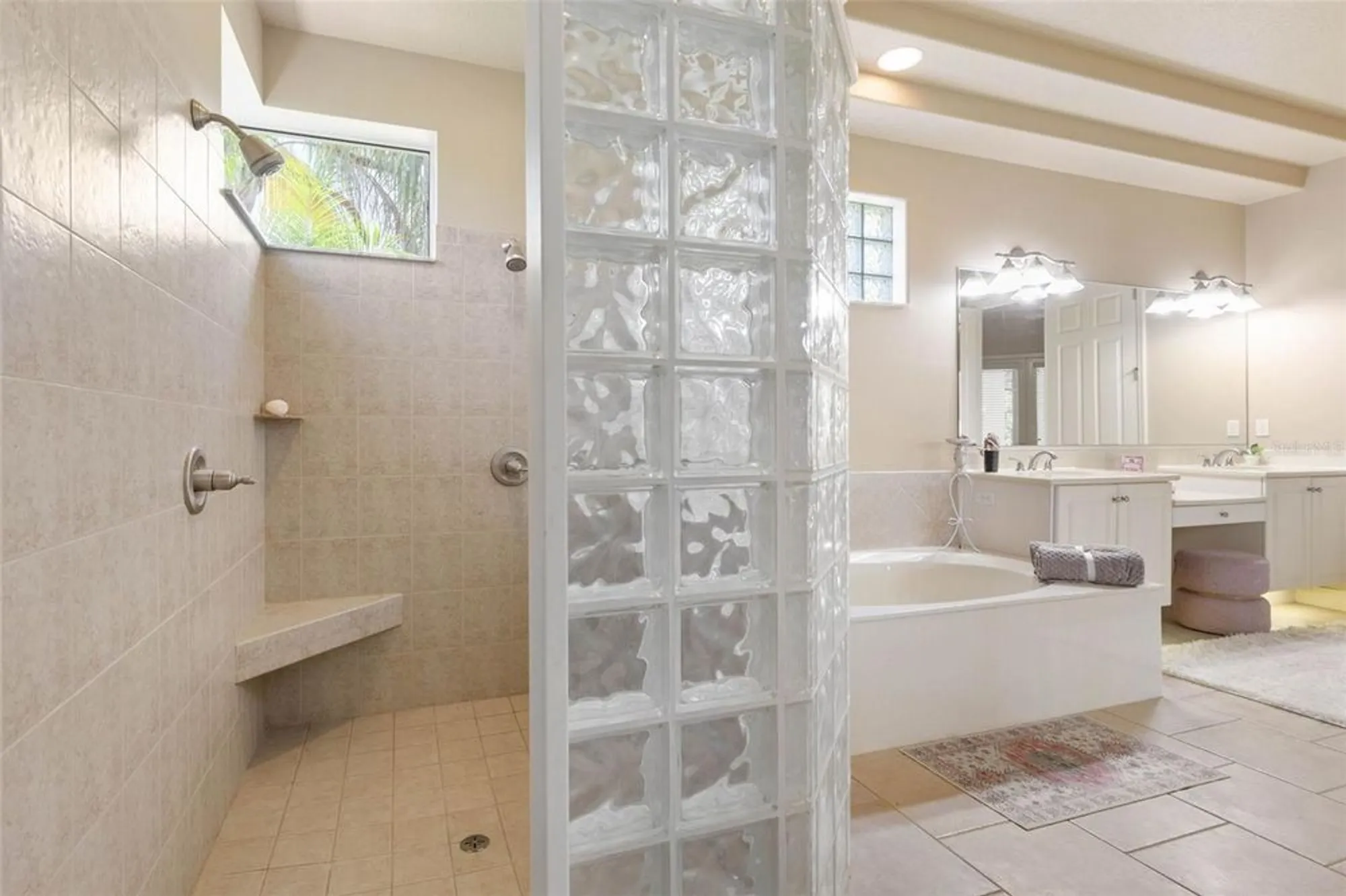 Property Slideshow image 27 of 89 | 3404 rexford cir, Ormond Beach, FL, 32174