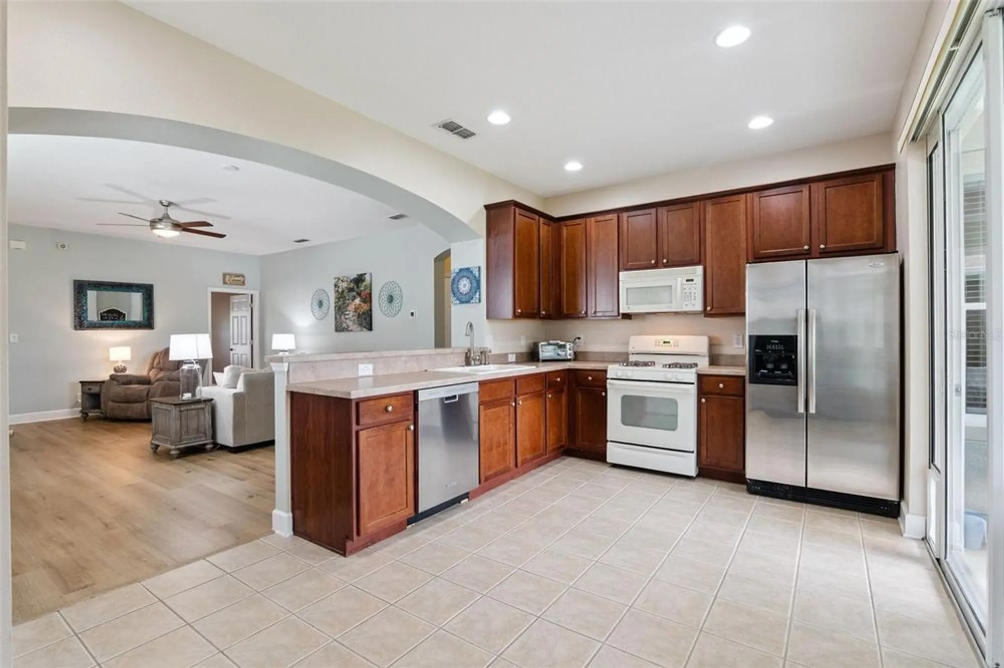 Property Slideshow image 13 of 56 | 1011 claymont blvd, Deland, FL, 32724