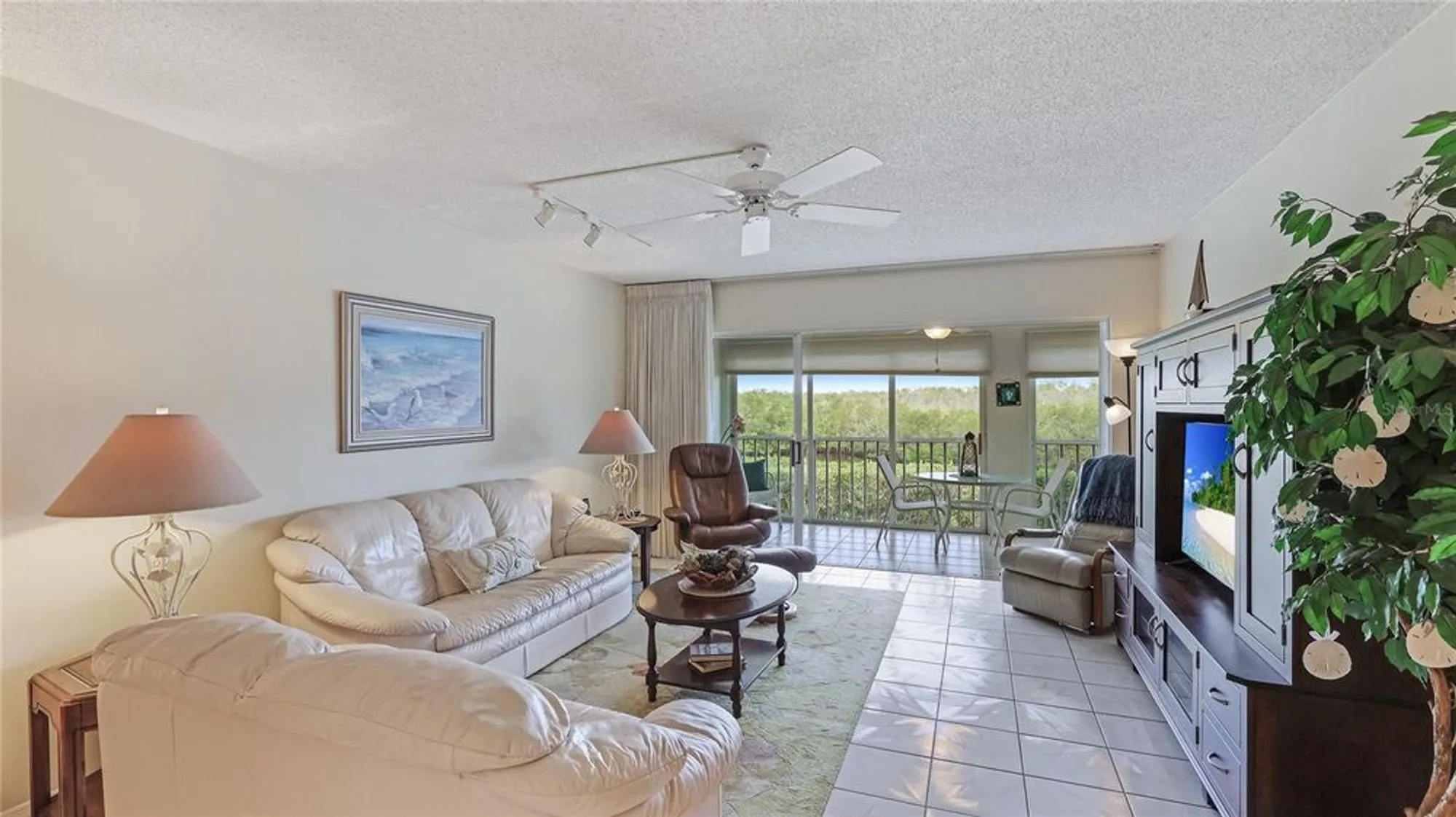 Property Slideshow image 9 of 73 | 1109 edgewater cir # 1109, Bradenton, FL, 34209