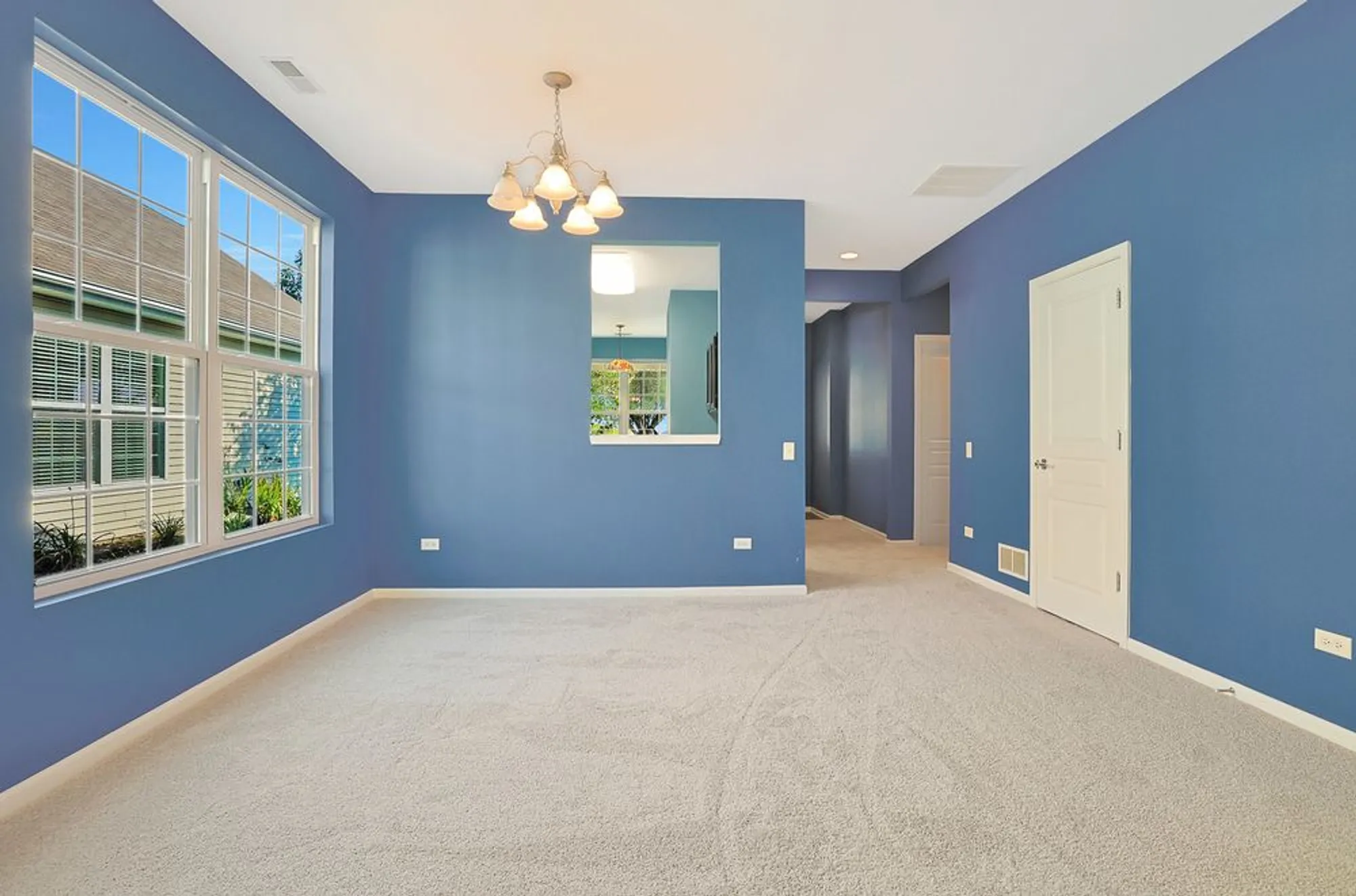 Property Slideshow image 8 of 33 | 12669 meritage ct, Huntley, IL, 60142