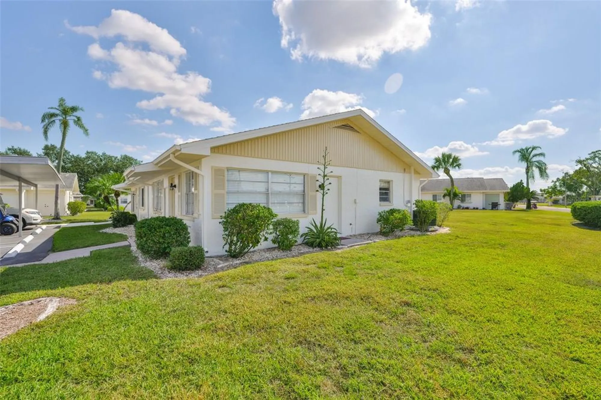 Property Slideshow image 31 of 38 | 124 gloucester blvd 355j, Sun City Center, FL, 33573