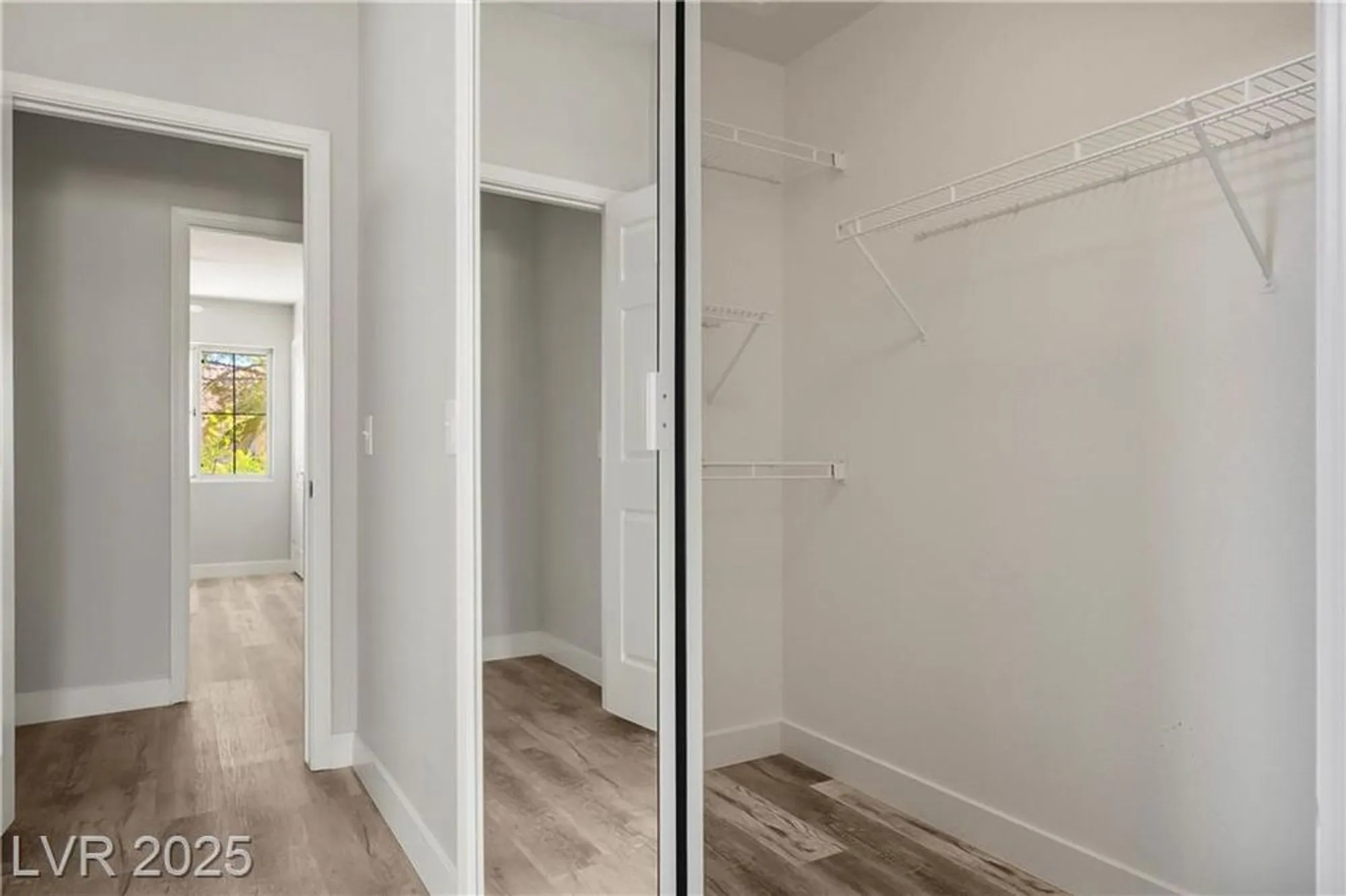 Property Slideshow image 26 of 59 | 8500 gull dr, Las Vegas, NV, 89134