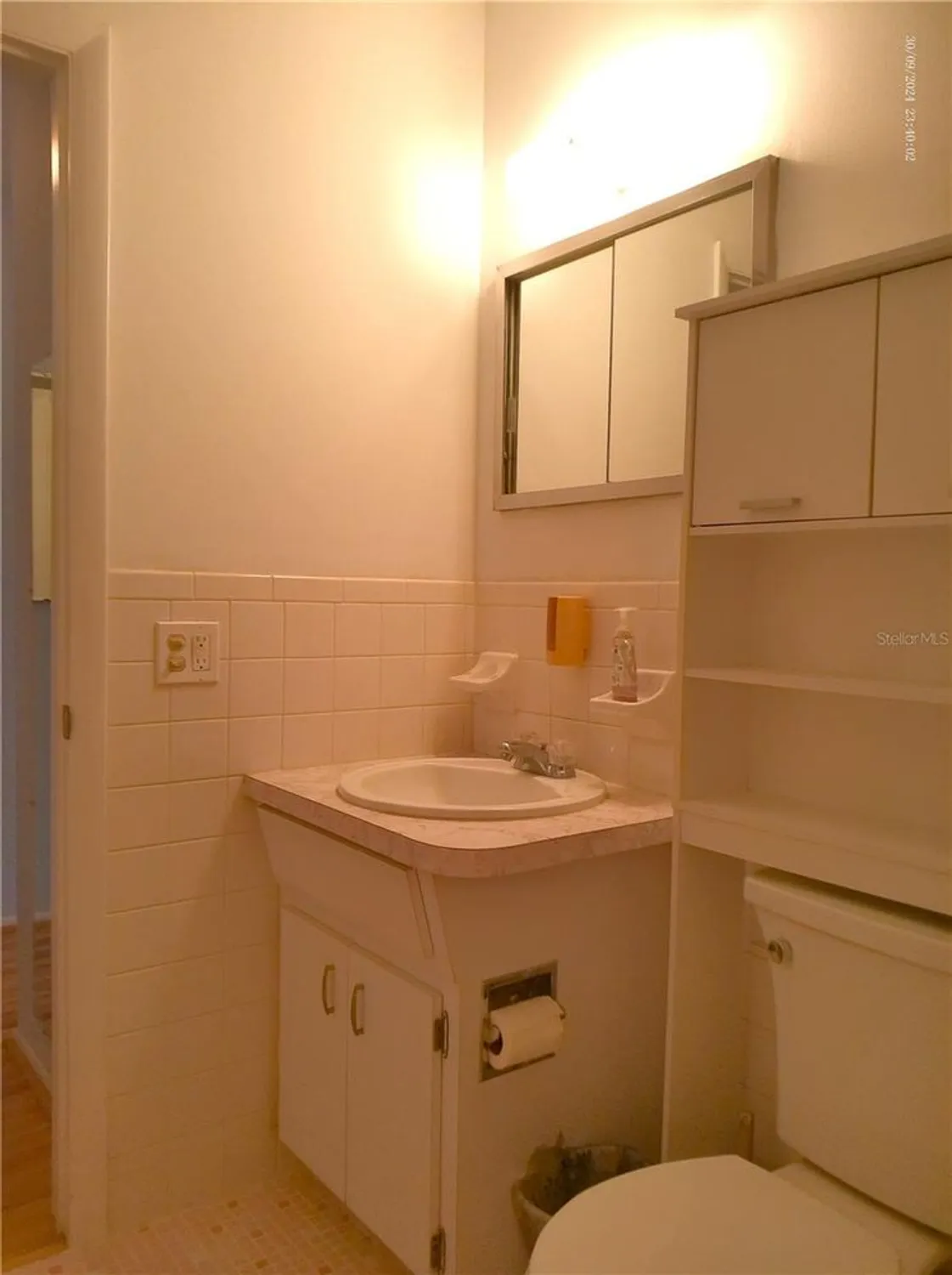 Property Slideshow image 19 of 58 | 2400 franciscan dr 18, Clearwater, FL, 33763