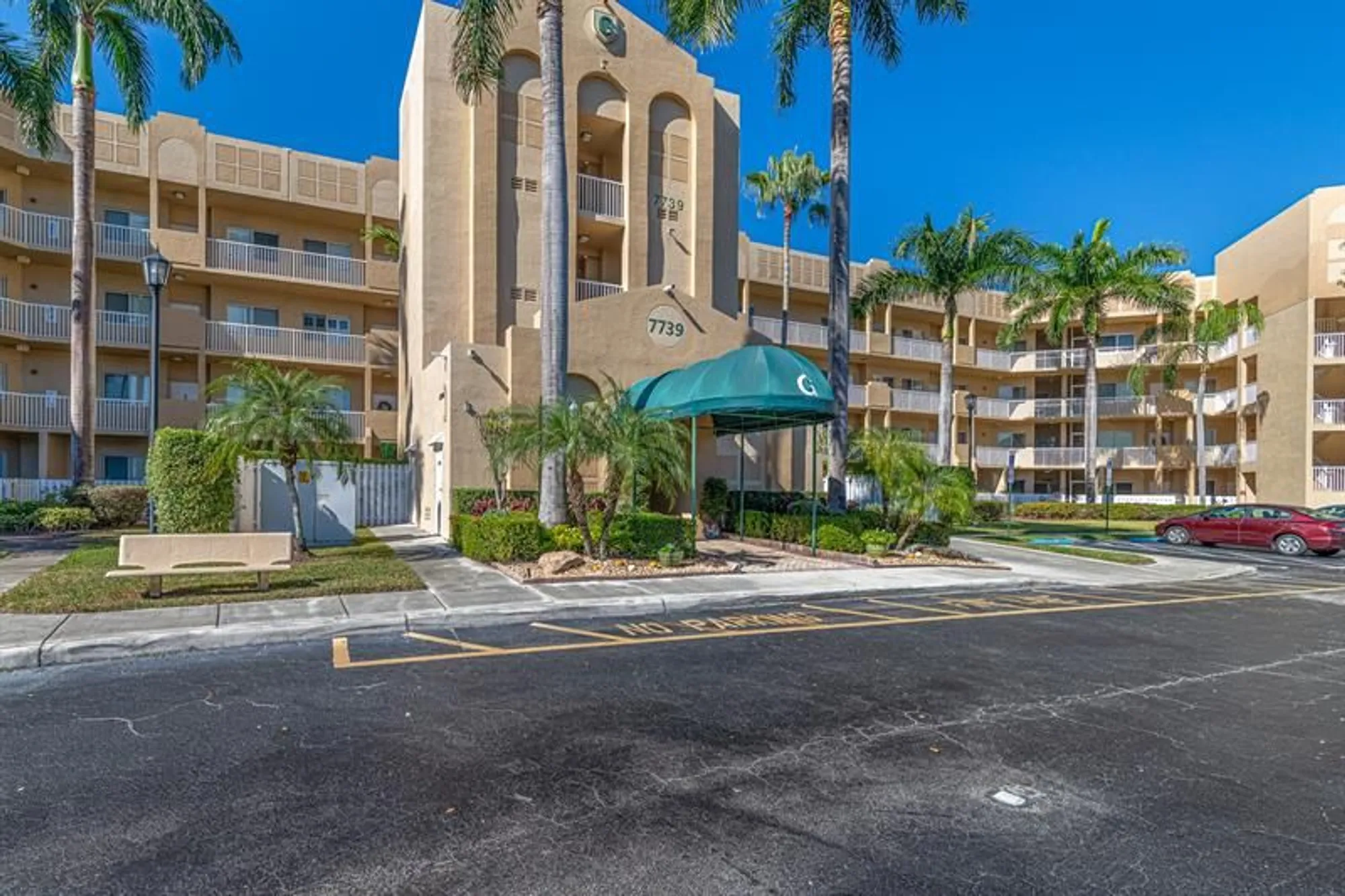 Property Slideshow image 1 of 44 | 7739 southampton ter 411, Tamarac, FL, 33321