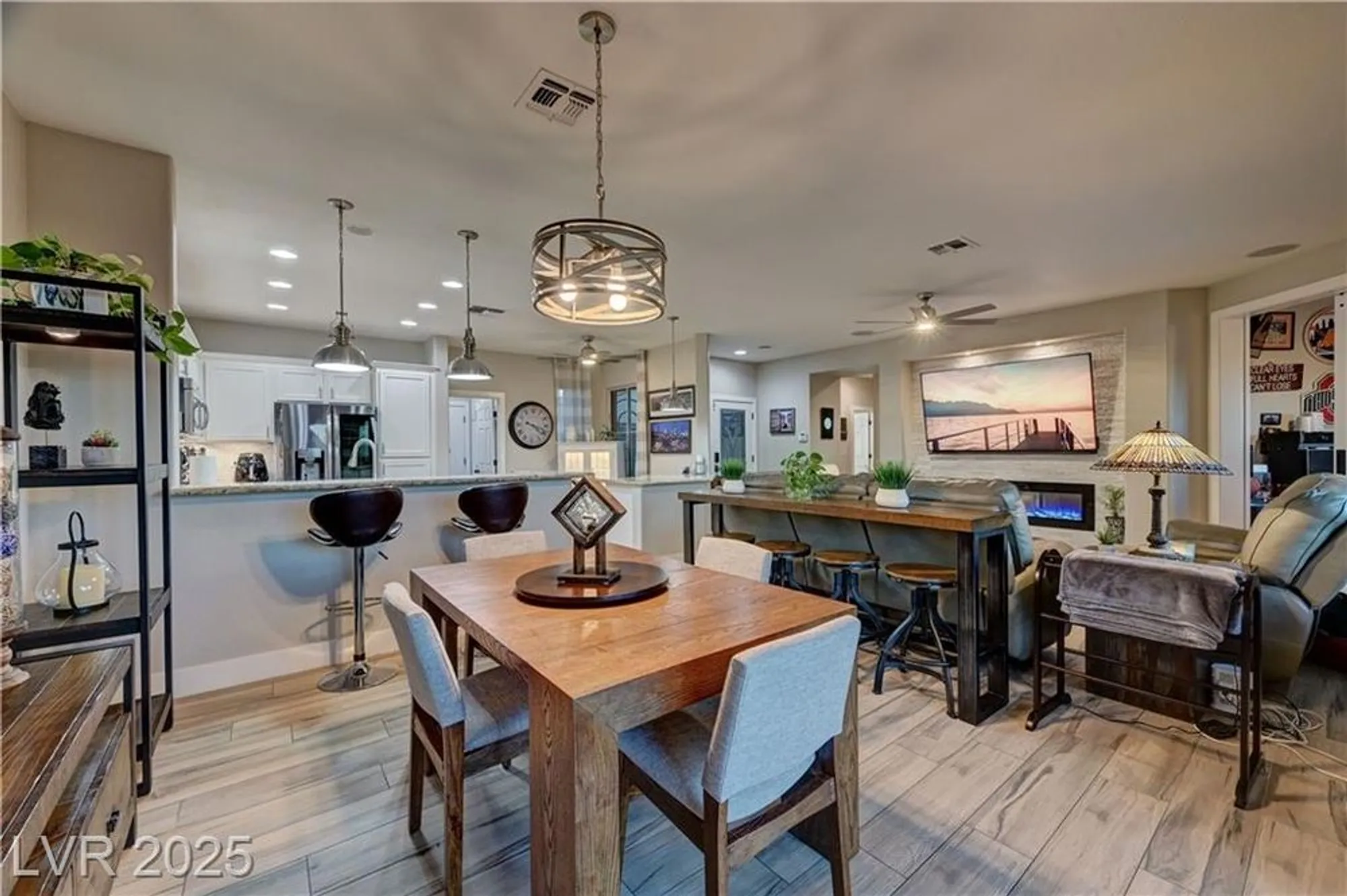 Property Slideshow image 13 of 50 | 3034 hickory valley rd, Henderson, NV, 89052