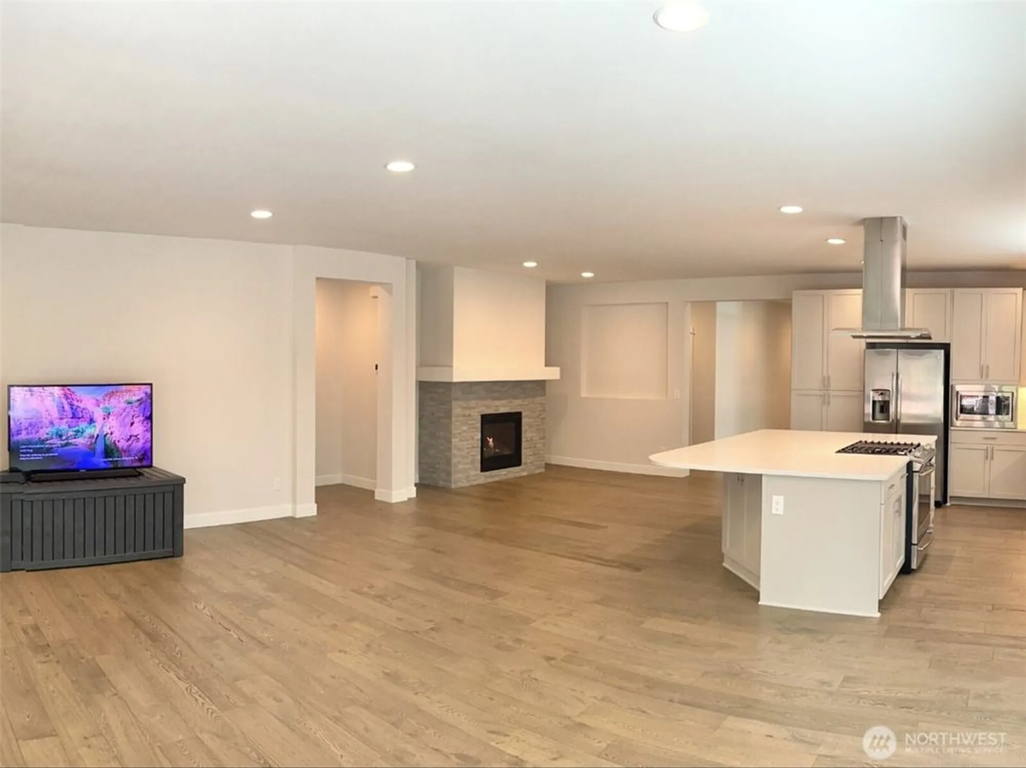 Property Slideshow image 5 of 20 | 5311 waldron dr, Lacey, WA, 98516