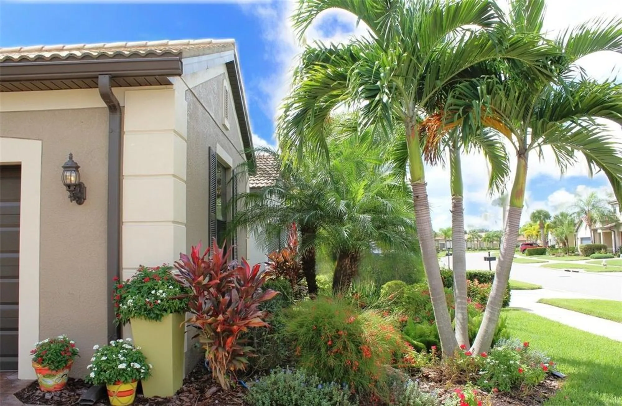 Property Slideshow image 6 of 100 | 2436 arugula dr, North Port, FL, 34289