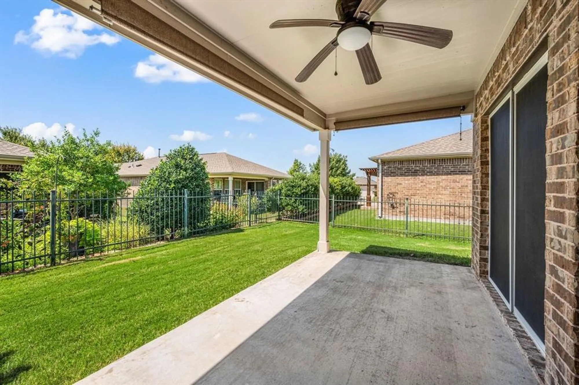 Property Slideshow image 29 of 40 | 7863 whirlwind dr, Frisco, TX, 75036