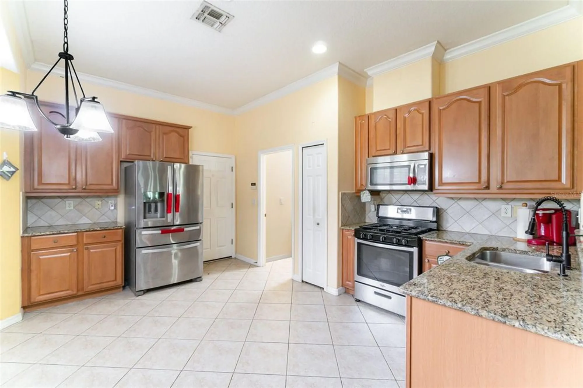 Property Slideshow image 3 of 18 | 100 flame vine way, Groveland, FL, 34736