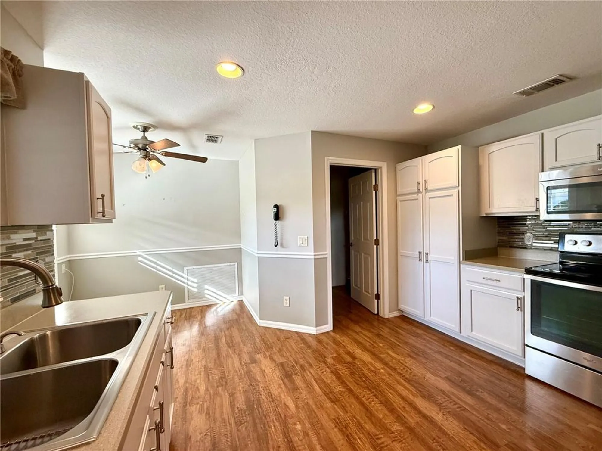 Property Slideshow image 16 of 52 | 15235 sw 14th avenue rd, Ocala, FL, 34473