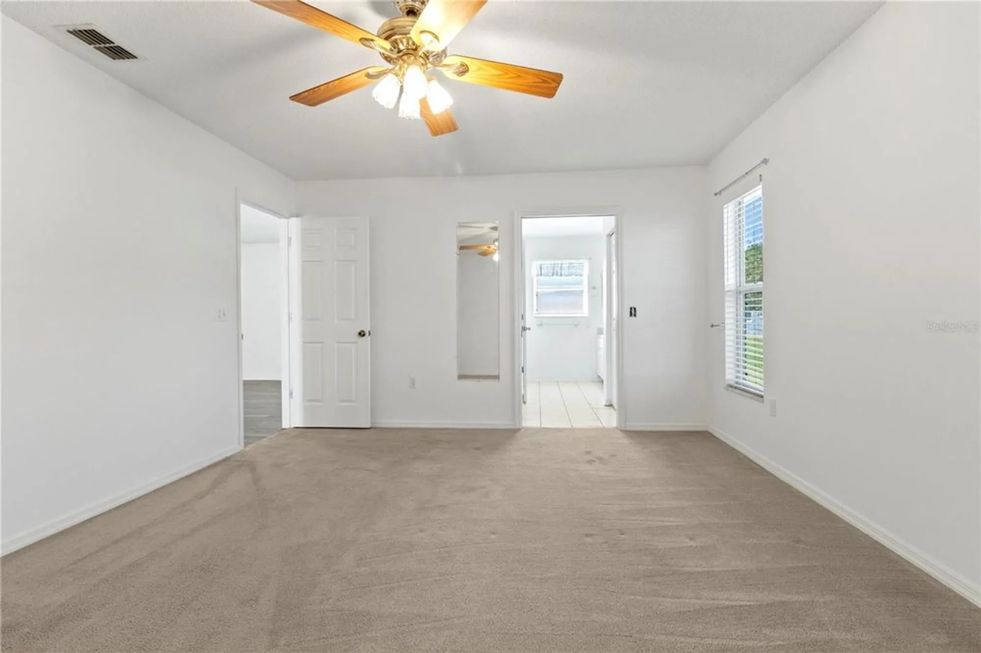 Property Slideshow image 24 of 46 | 1618 birchwood loop, Lakeland, FL, 33811