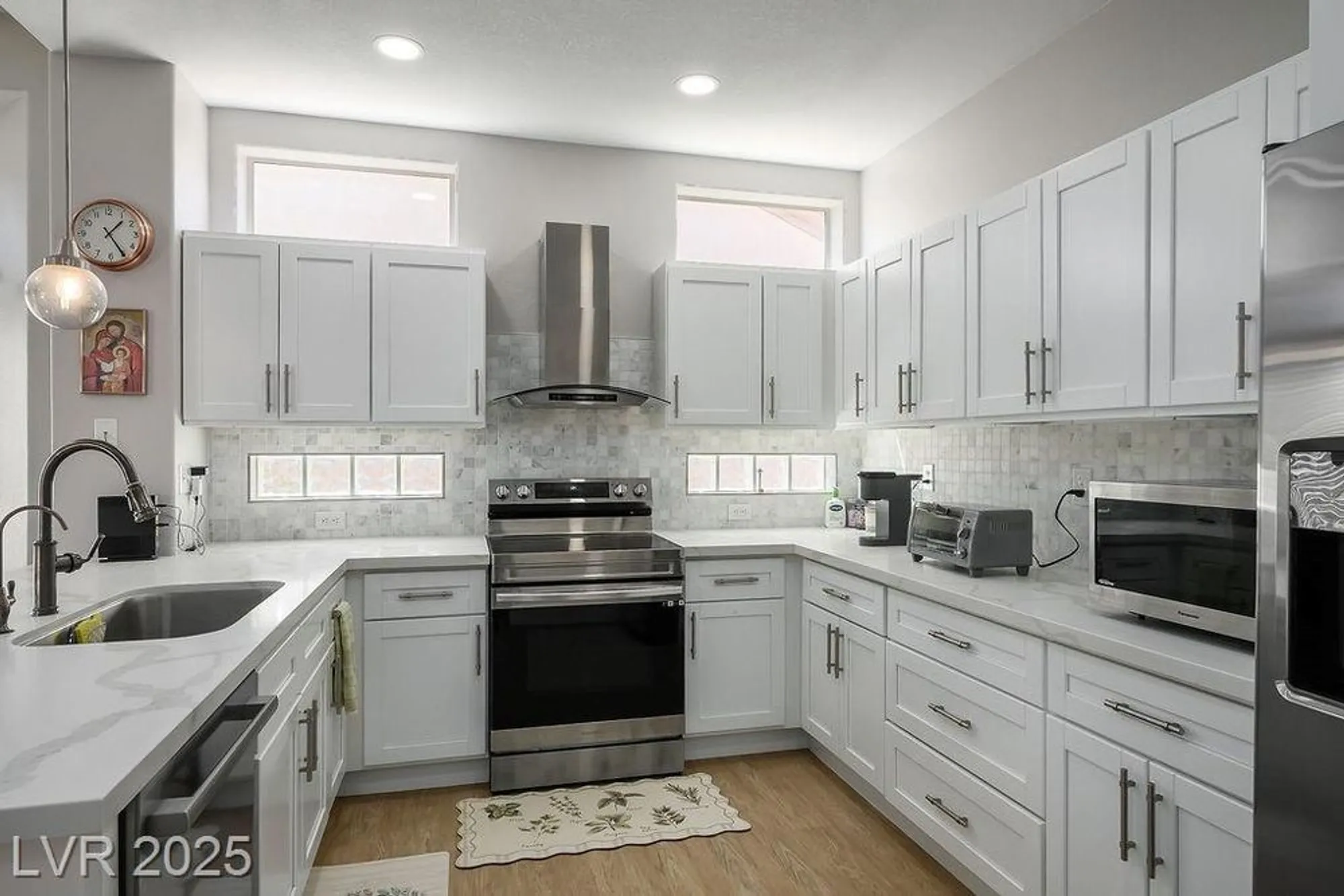 Property Slideshow image 5 of 80 | 2620 hanging rock dr, Las Vegas, NV, 89134