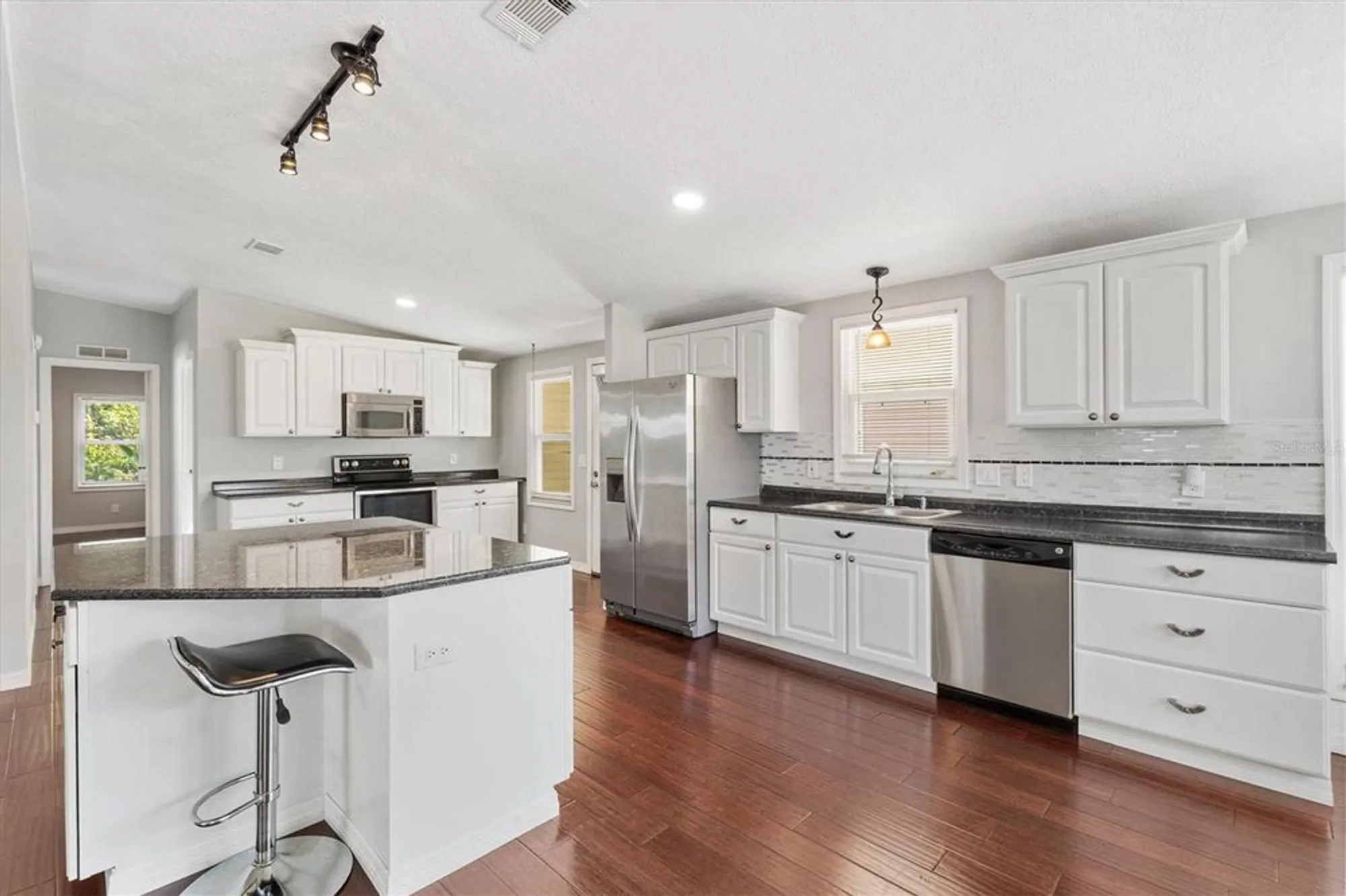 Property Slideshow image 10 of 32 | 518 saint andrews blvd, The Villages, FL, 32159