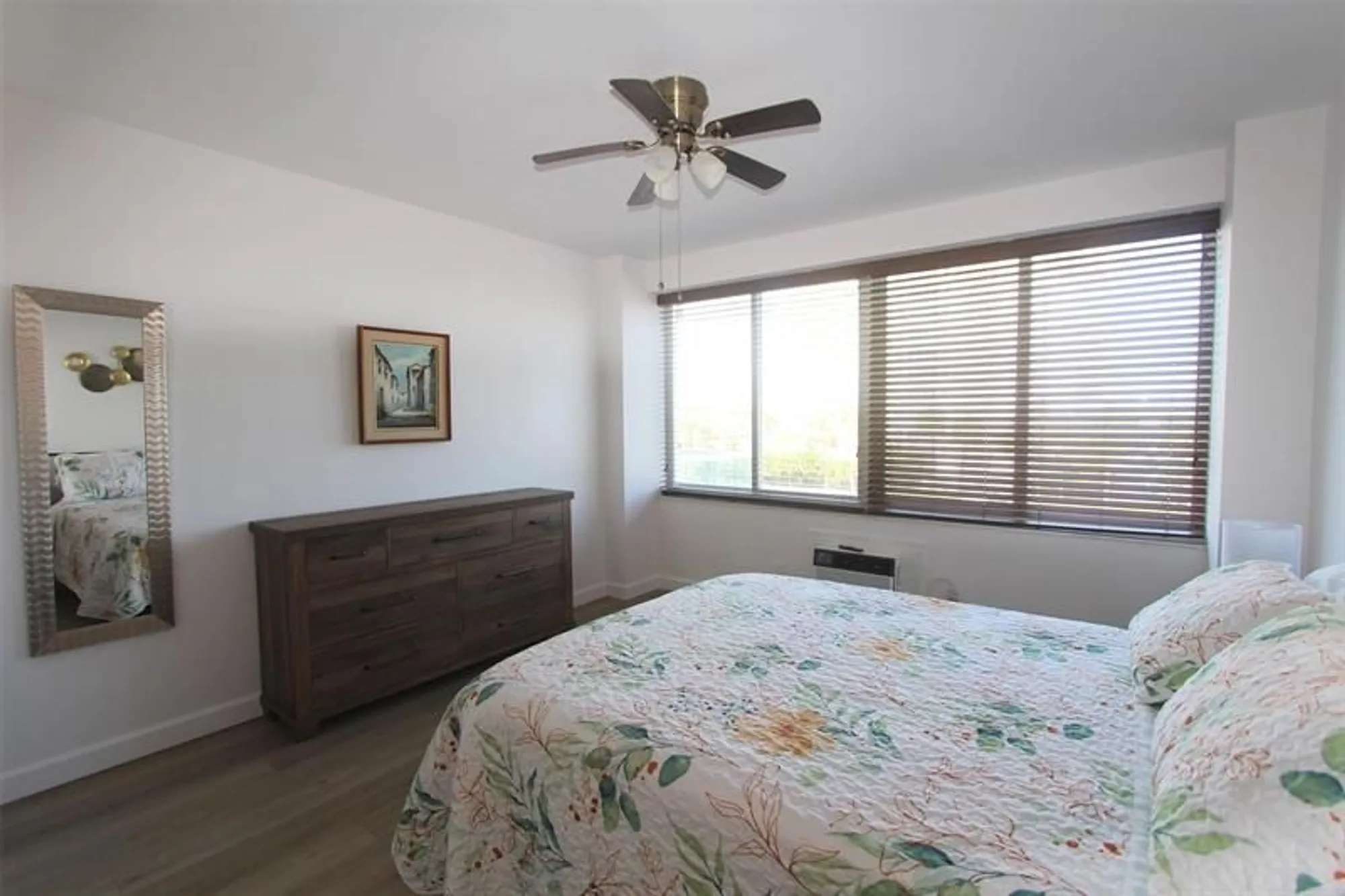 Property Slideshow image 14 of 29 | 3233 ne 34th st apt 406, Fort Lauderdale, FL, 33308