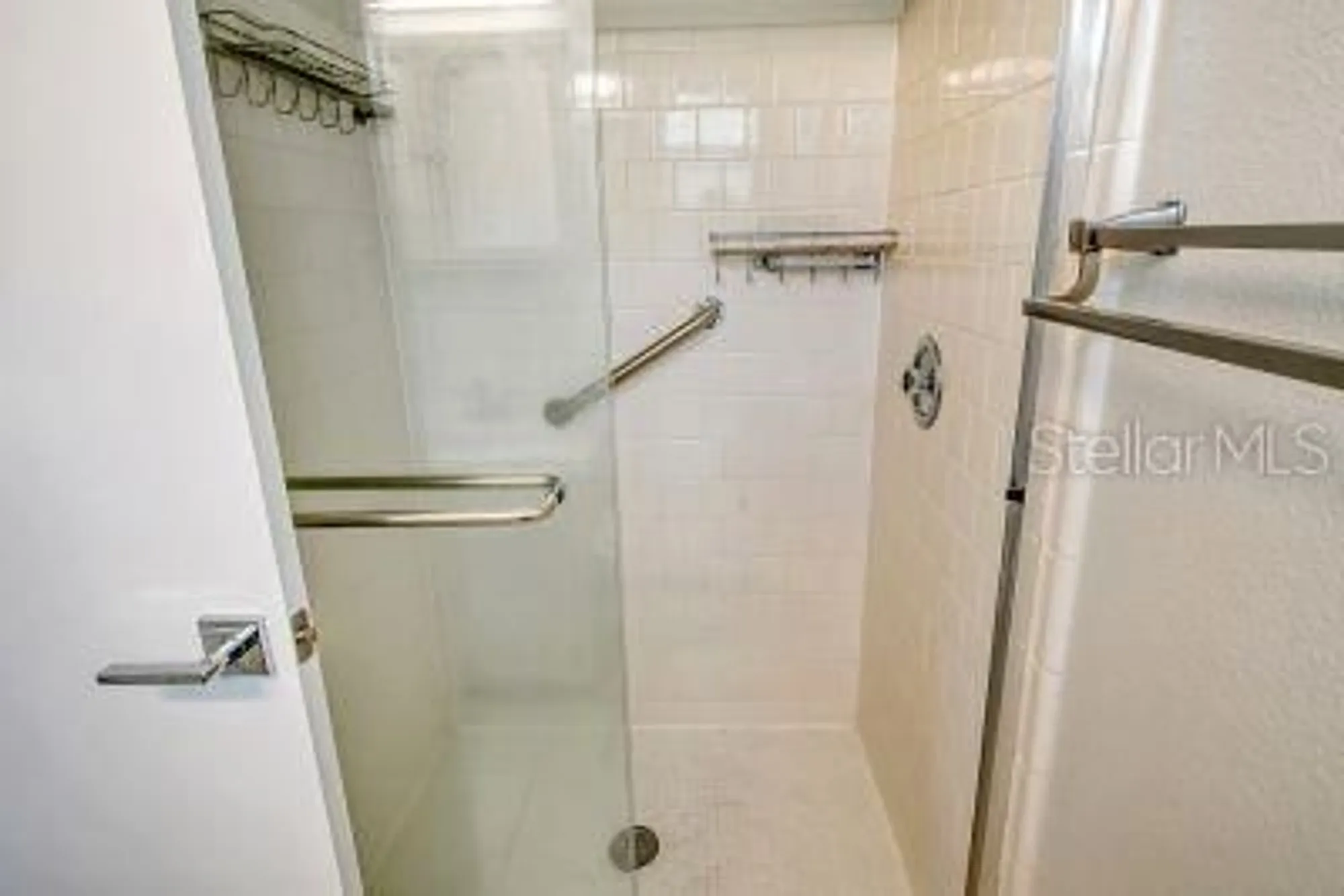 Property Slideshow image 25 of 37 | 2607 riverbluff pkwy # v145, Sarasota, FL, 34231