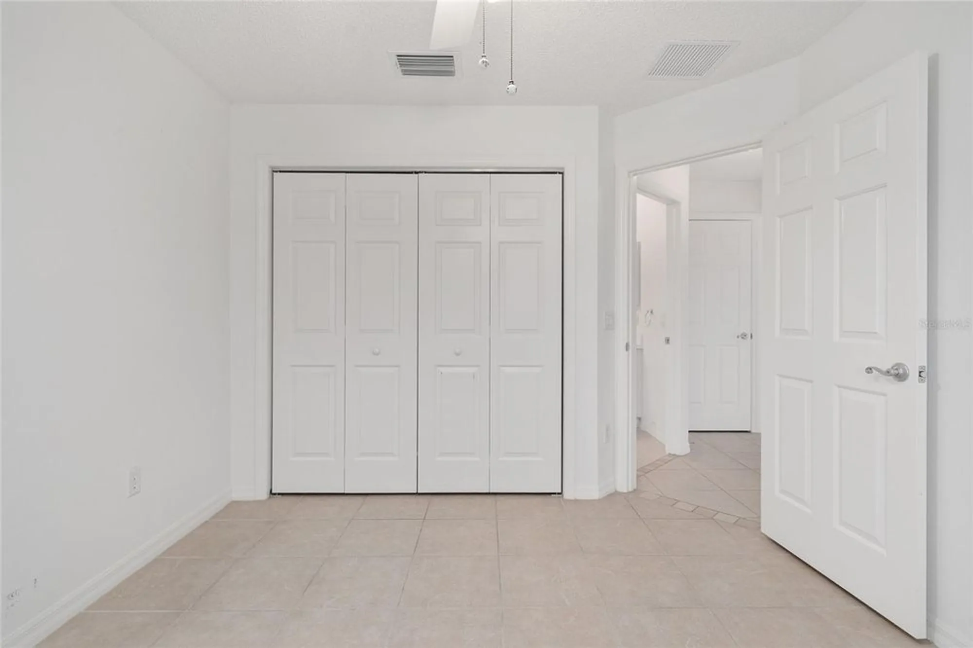 Property Slideshow image 49 of 72 | 560 smithfield pl, The Villages, FL, 32162