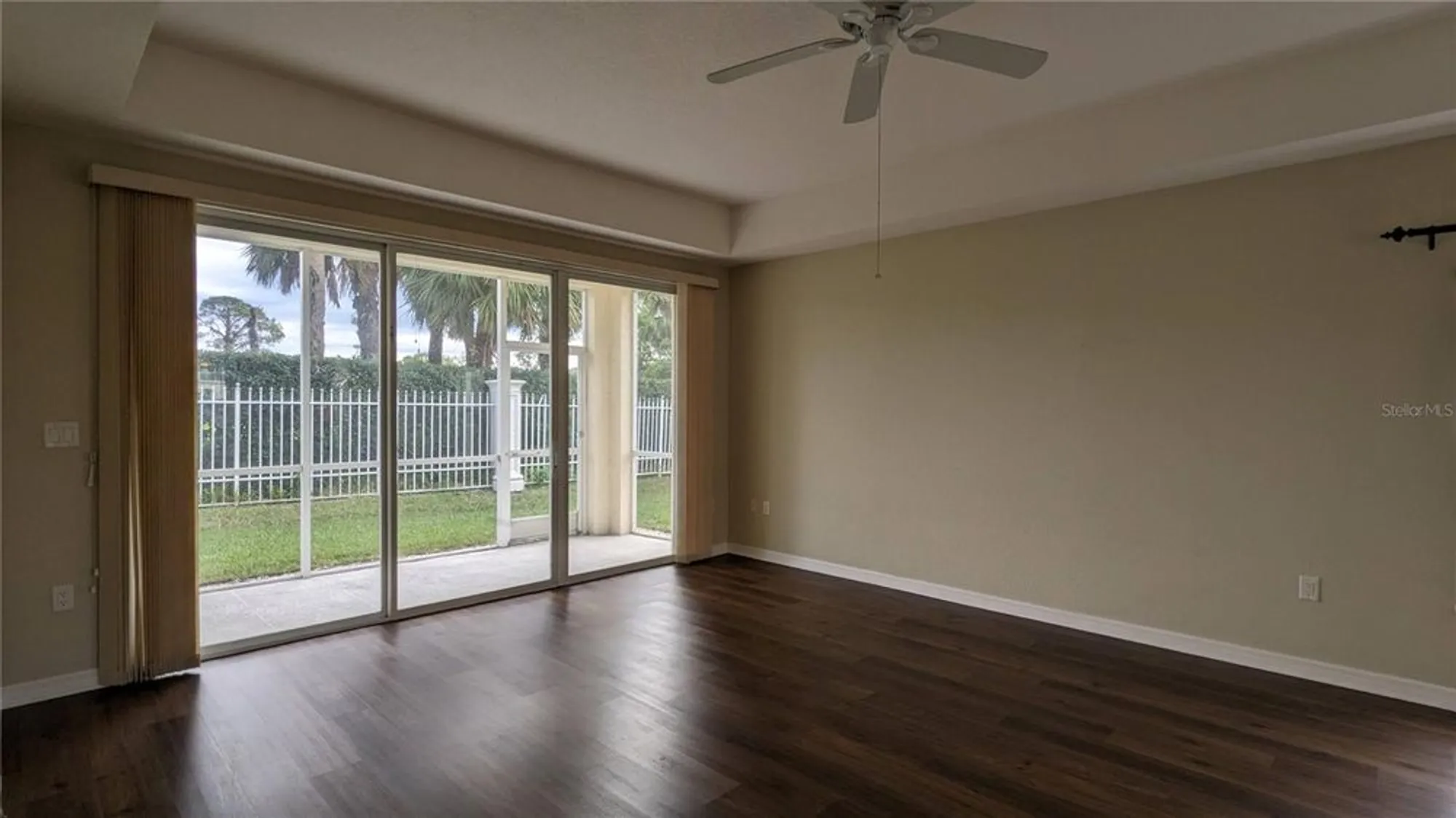 Property Slideshow image 6 of 27 | 7307 fountain palm cir # 7-102, Bradenton, FL, 34203