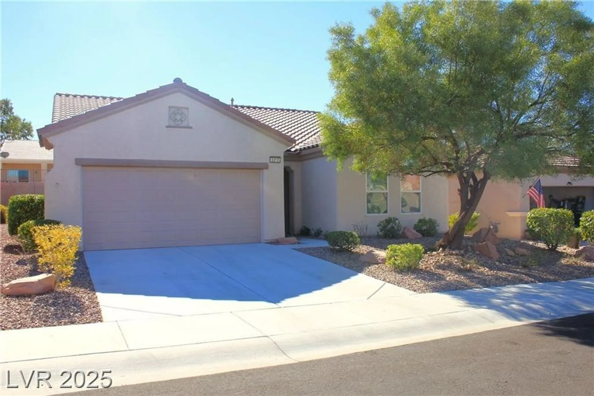 Property Slideshow image 4 of 20 | 2212 sawtooth mountain dr, Henderson, NV, 89044