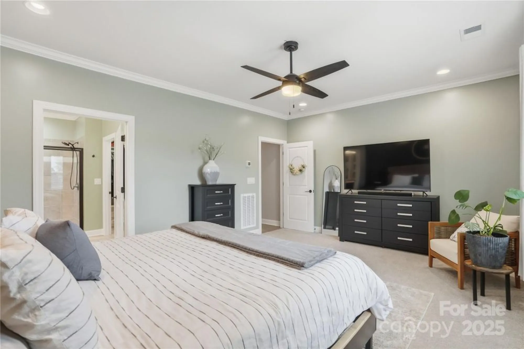 Property Slideshow image 23 of 48 | 6256 raven rock dr, Denver, NC, 28037