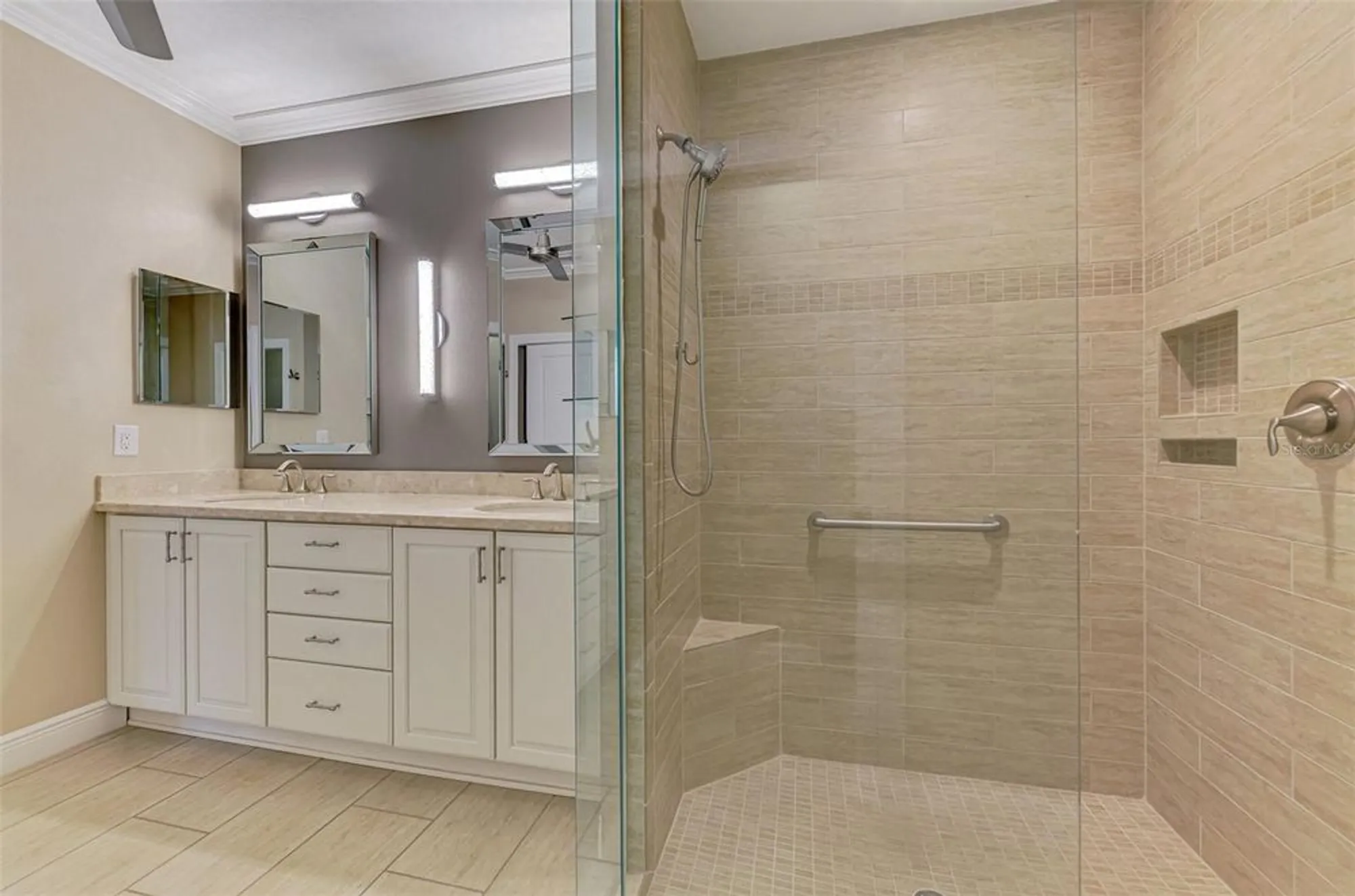 Property Slideshow image 36 of 77 | 1226 riverscape st, Bradenton, FL, 34208